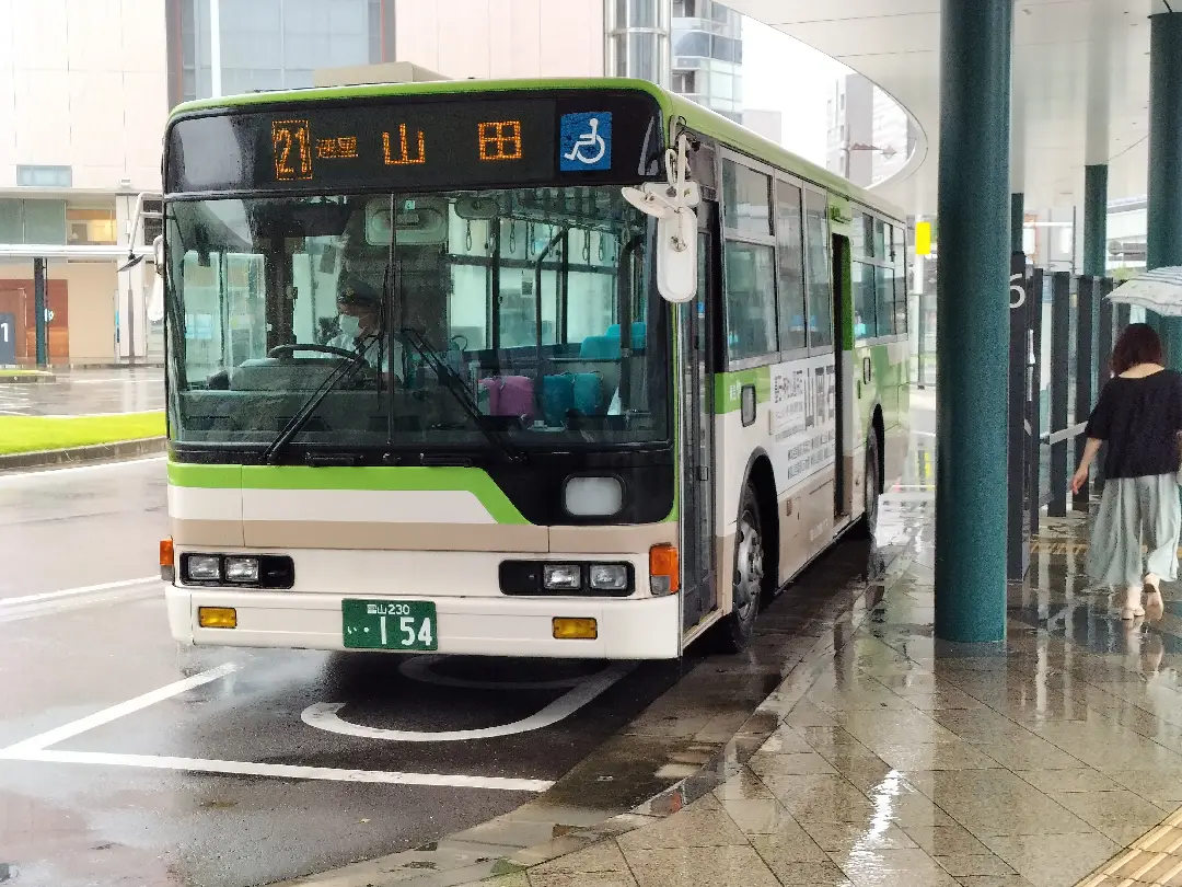 富山地方鉄道バス部門·市内線 | 石田なおとが投稿したフォトブック | Lemon8