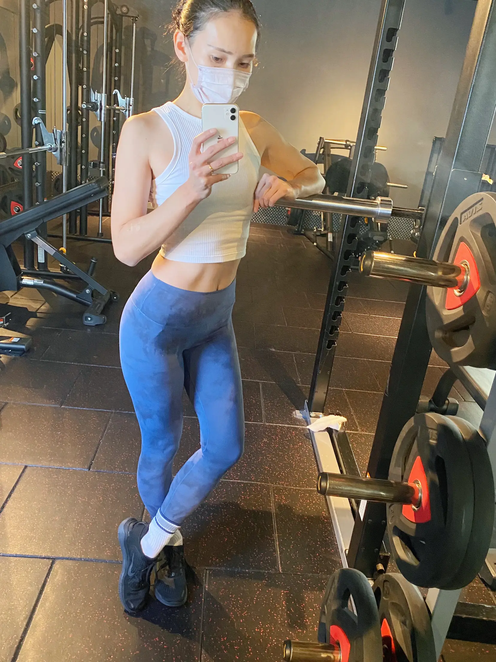 独特な 腹筋を美しく見せる 女子の体幹トレーニング ＭＡＹＵＭＩ