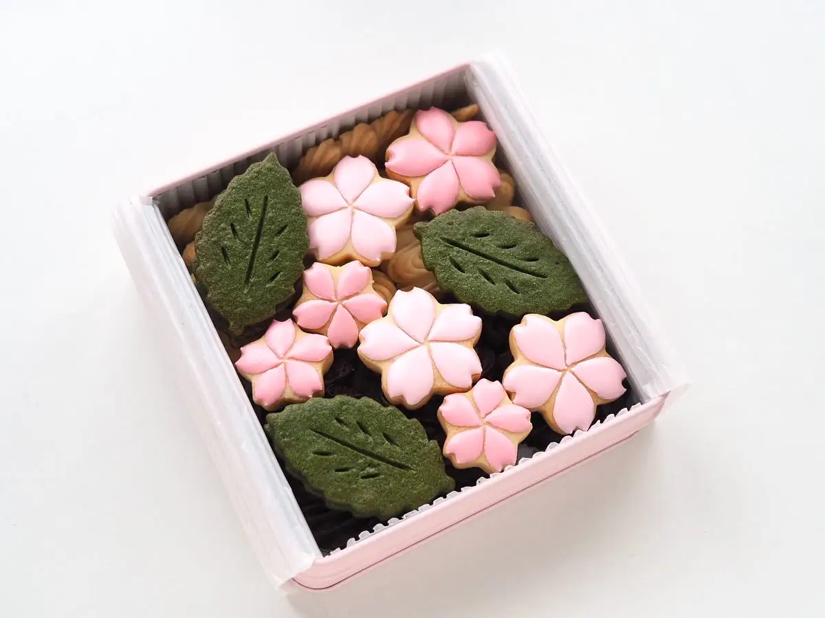 アイシングクッキー桜缶→完売致しました アイシングクッキー桜缶→完売致しました