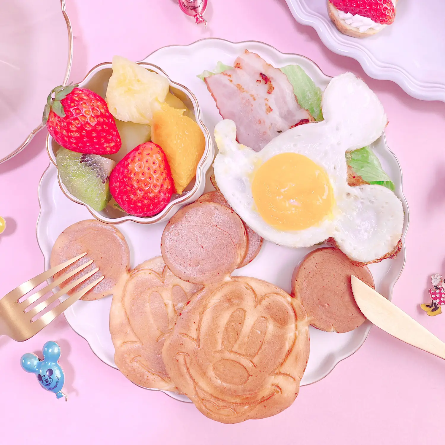 おうちで簡単に作れる💗お手軽ミッキーパンケーキ🥞🍴 | みさきてぃが投稿したフォトブック | Lemon8