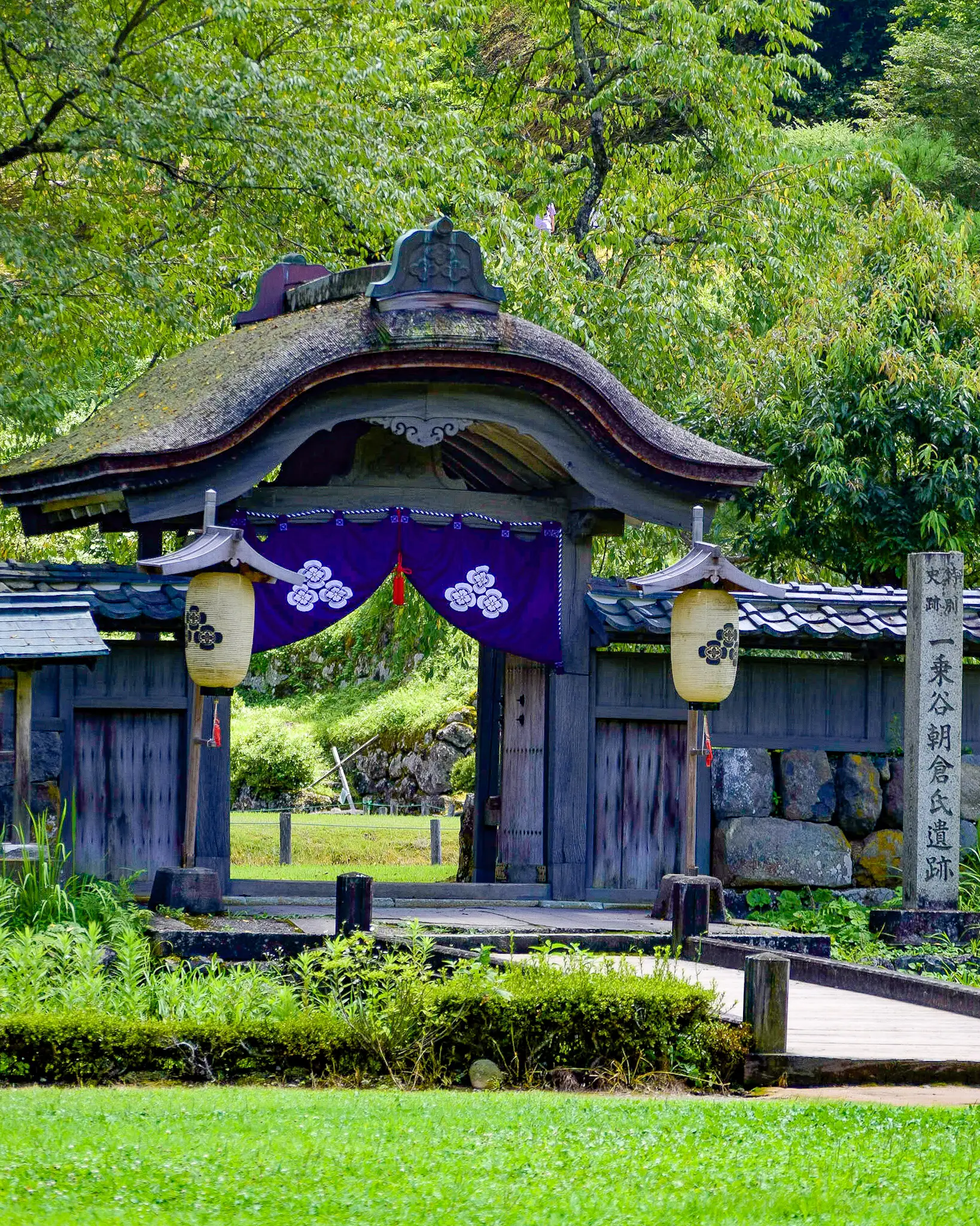 『福井県』忘れられた遺跡🍃 一乗谷朝倉氏遺跡 朝倉屋敷跡🌸 | jptravelerspicが投稿したフォトブック | Lemon8