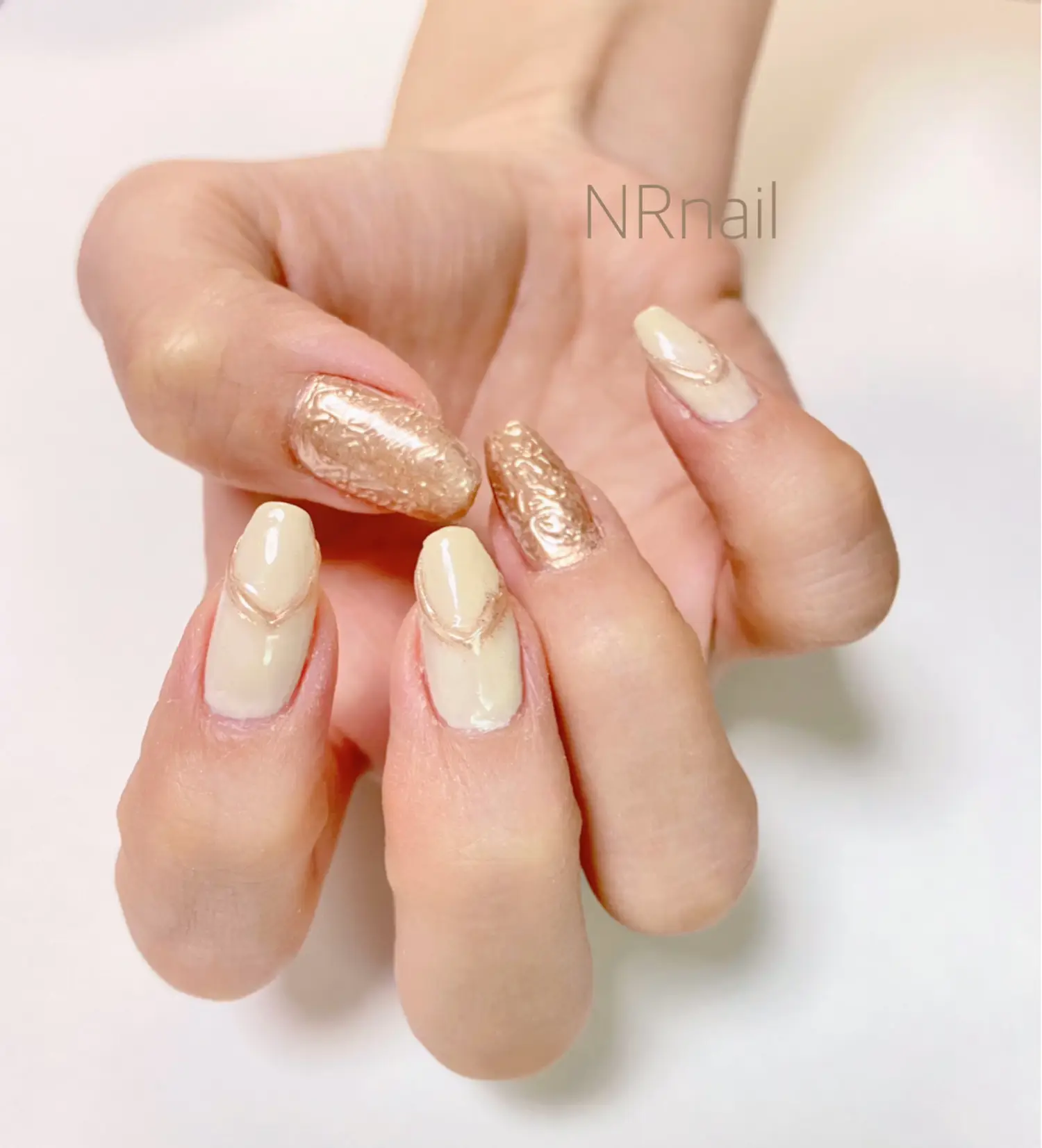 うっすらデザインミラーネイル✨ | NRnail＊ネイルチップが投稿した