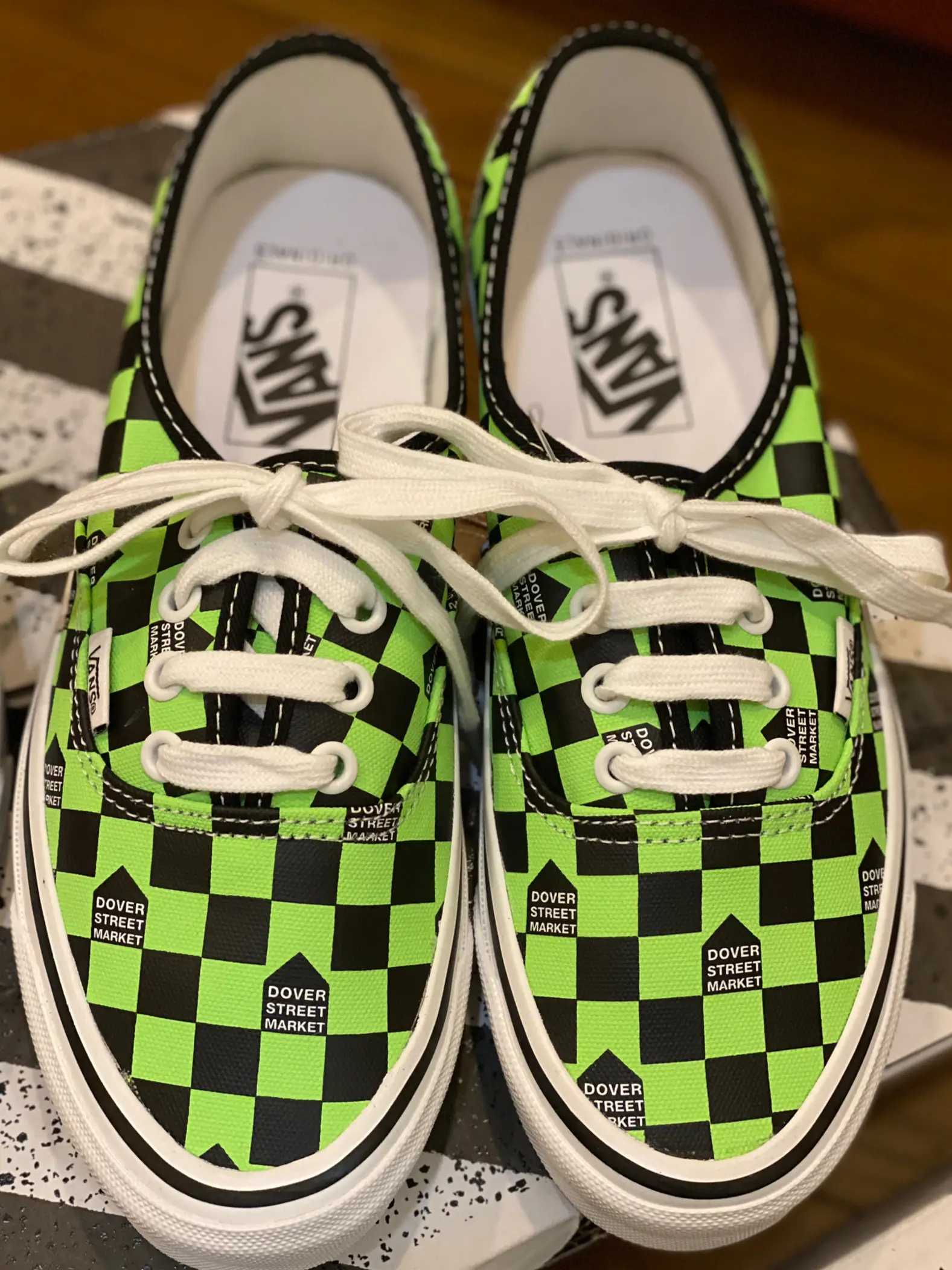 VANS Authentic Gallery posted by xxbijuexx Lemon8