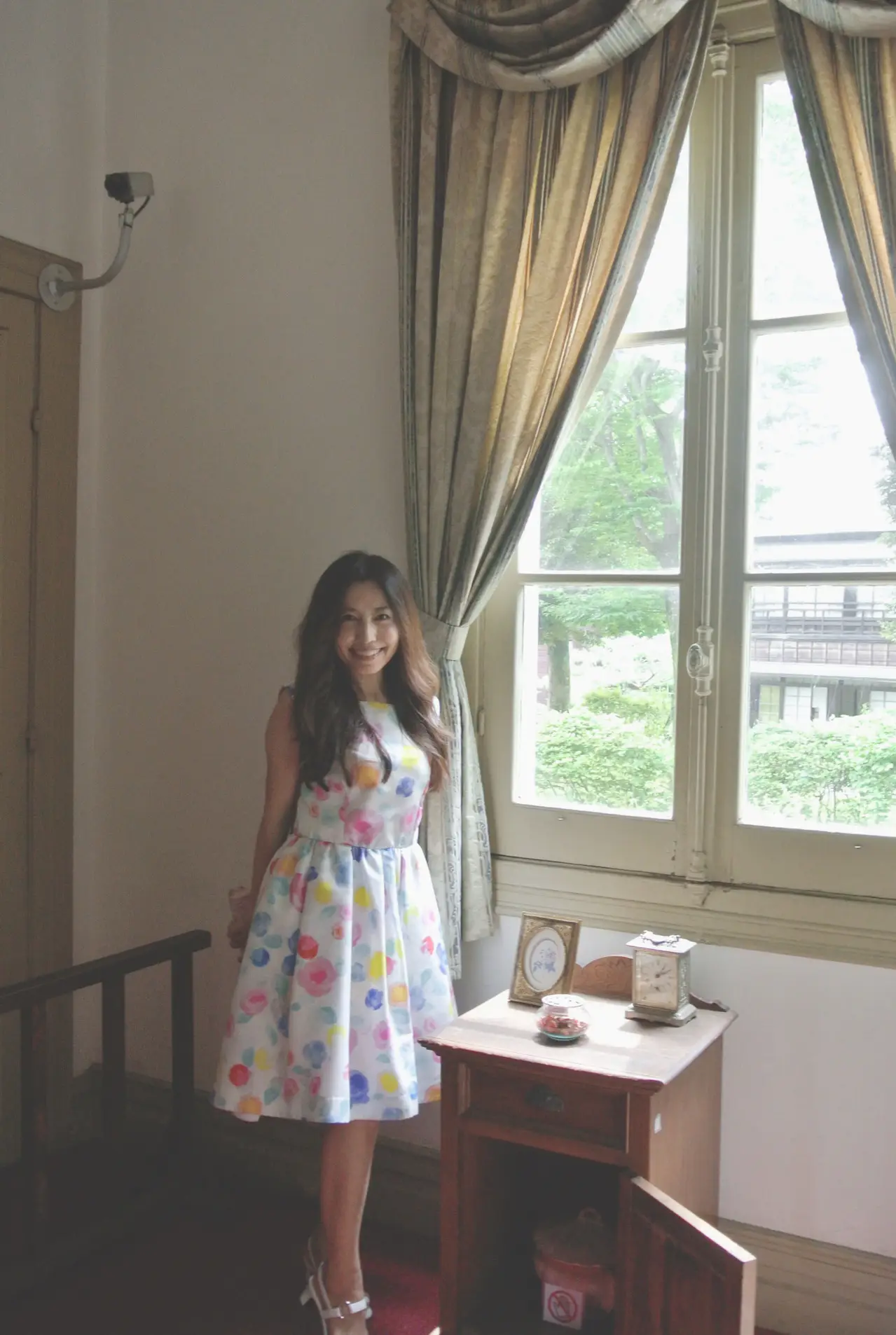 主婦スリップ姿画像