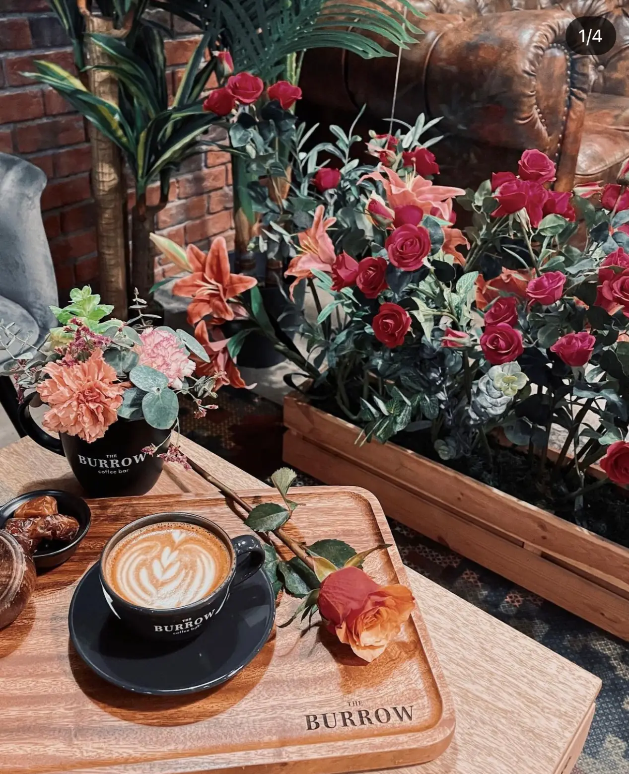 ドバイ】お花屋さんの中にあるカフェ | Yuiが投稿したフォトブック 