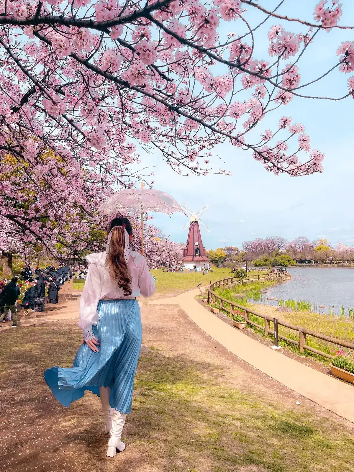 海外旅行気分】✈️オランダの風景に出会えるチューリップ畑🌷へGO | 西村華奈穂が投稿したフォトブック | Lemon8