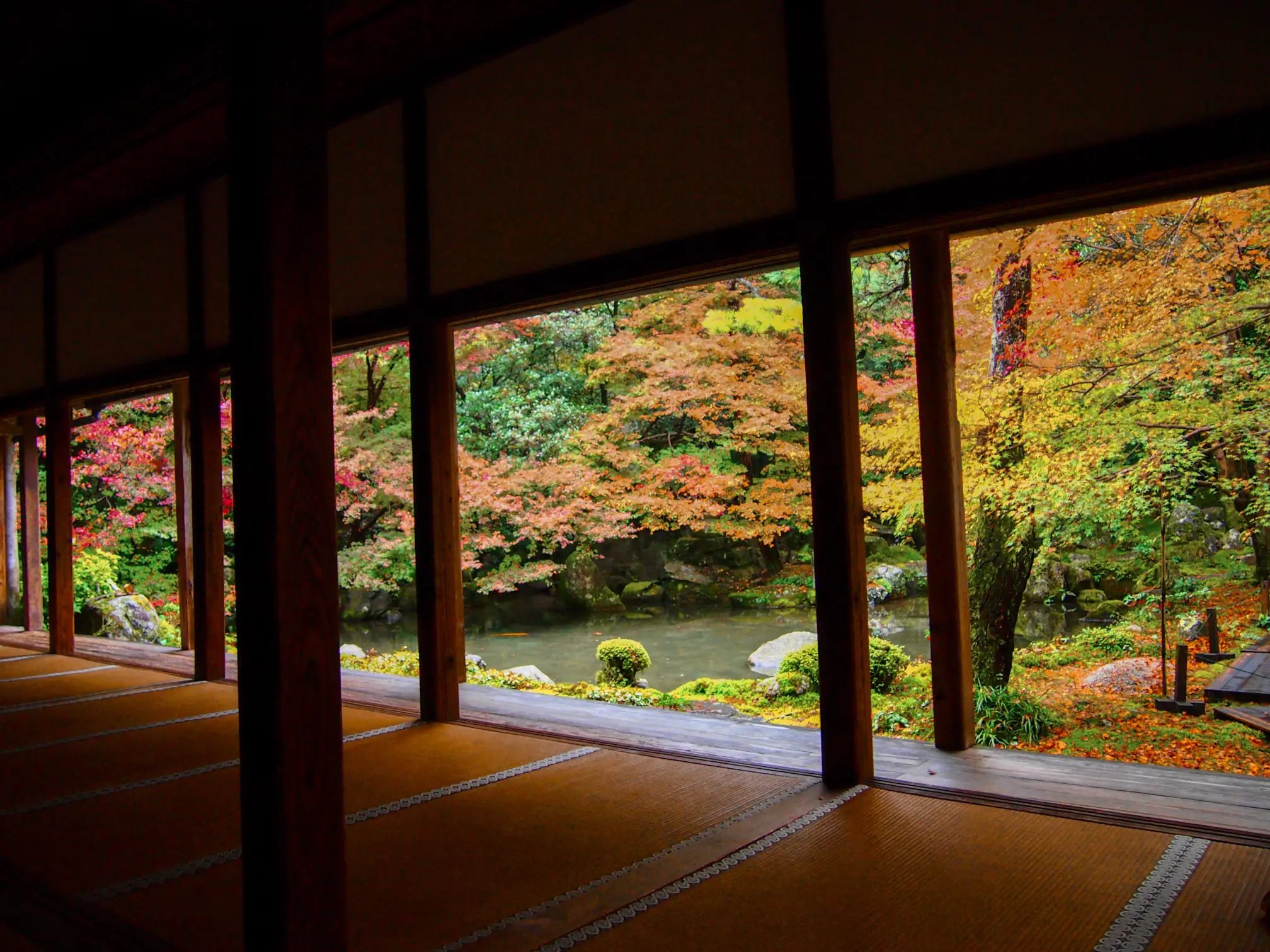 青蓮院蓮華寺形石燈籠 （京都】庭園美✨お庭と池が美しいお寺☆蓮華寺 