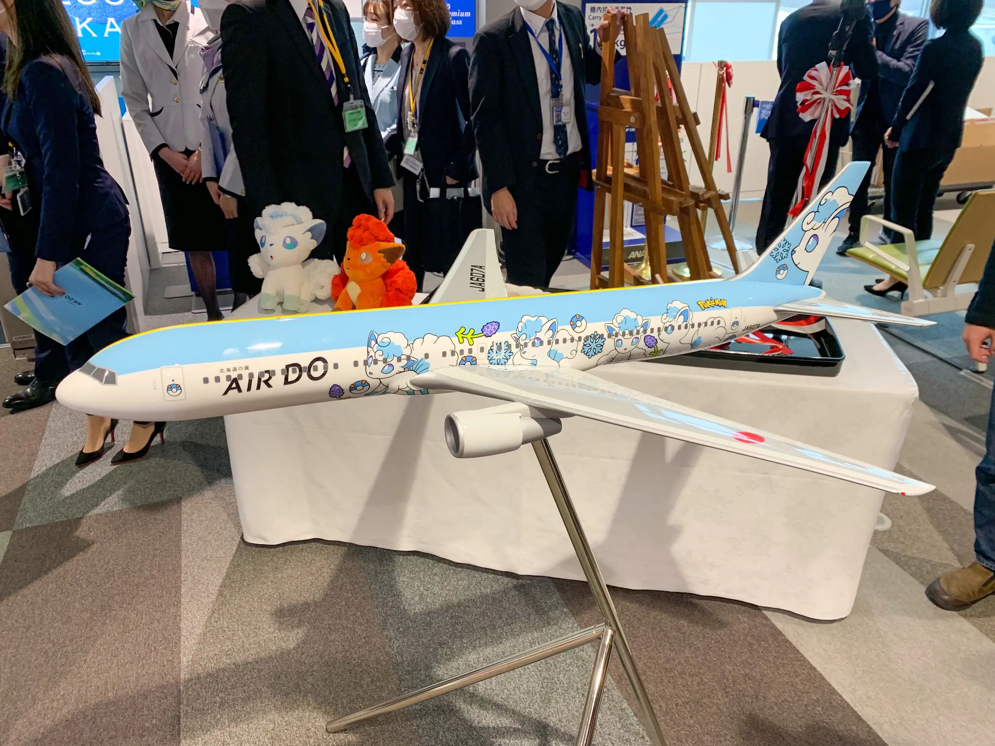 【ポケモン×飛行機】AIRDO、「ロコンジェット北海道」が就航