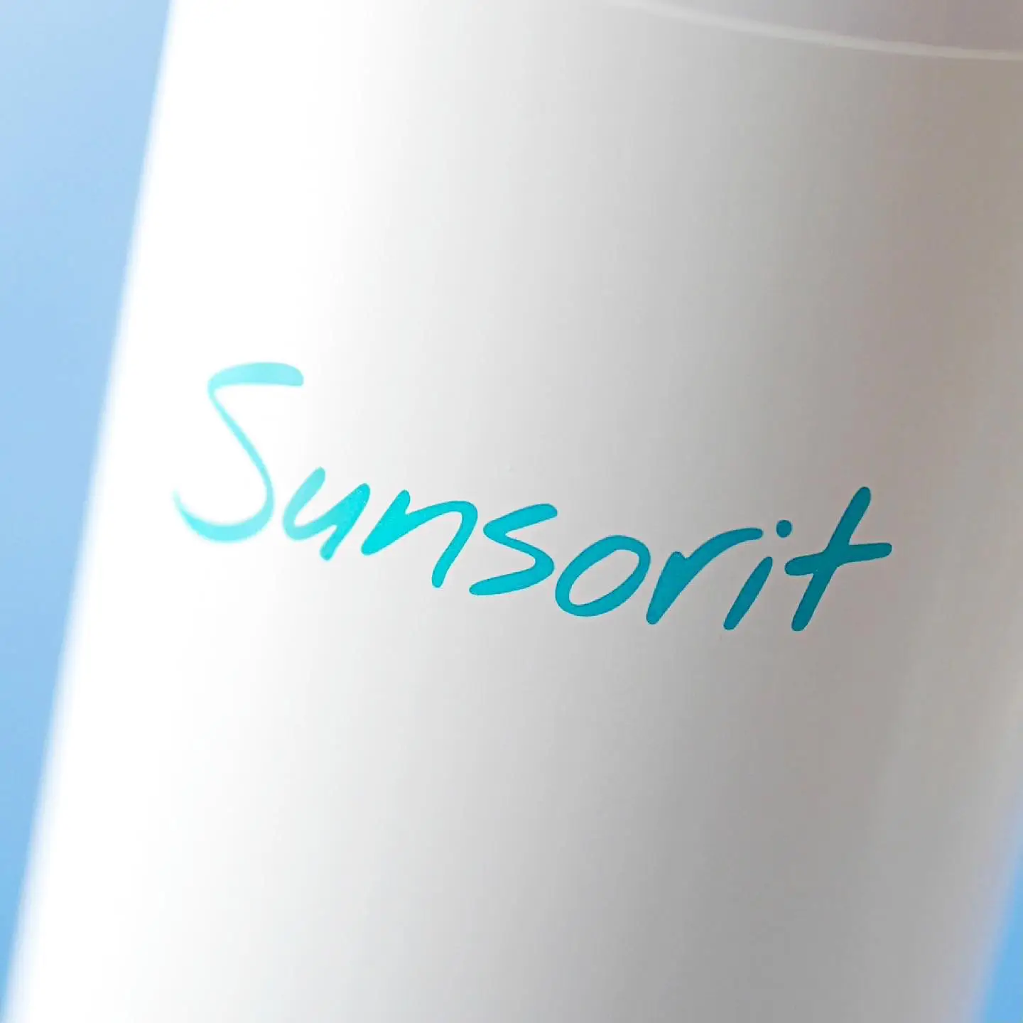 Sunscreen that can be used on the face, body and hair 