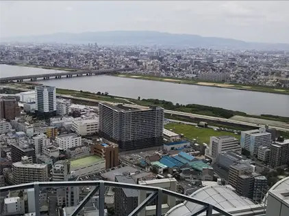 大阪・梅田スカイビル1人旅！空中庭園展望台の行き方も解説！ | tomo2