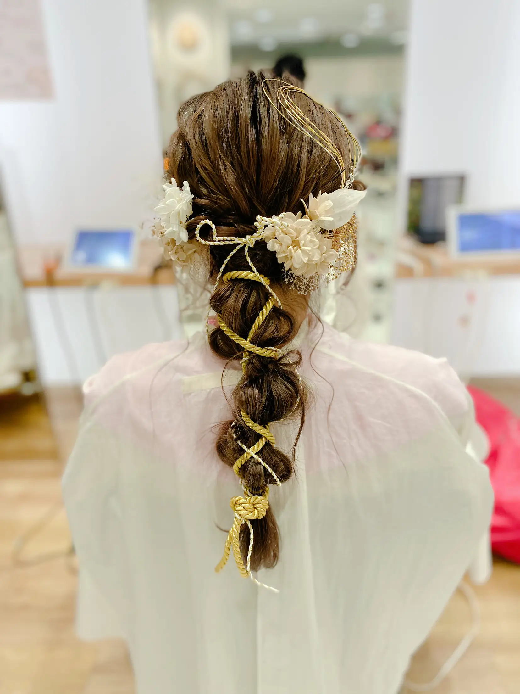 ツイード柄フラワーヘアゴムꕤ 心もとなく