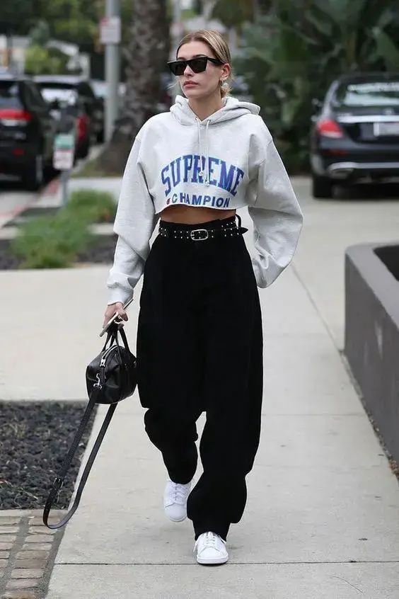 Hailey Bieber Spring Look 10選~ | Cが投稿したフォトブック | Lemon8