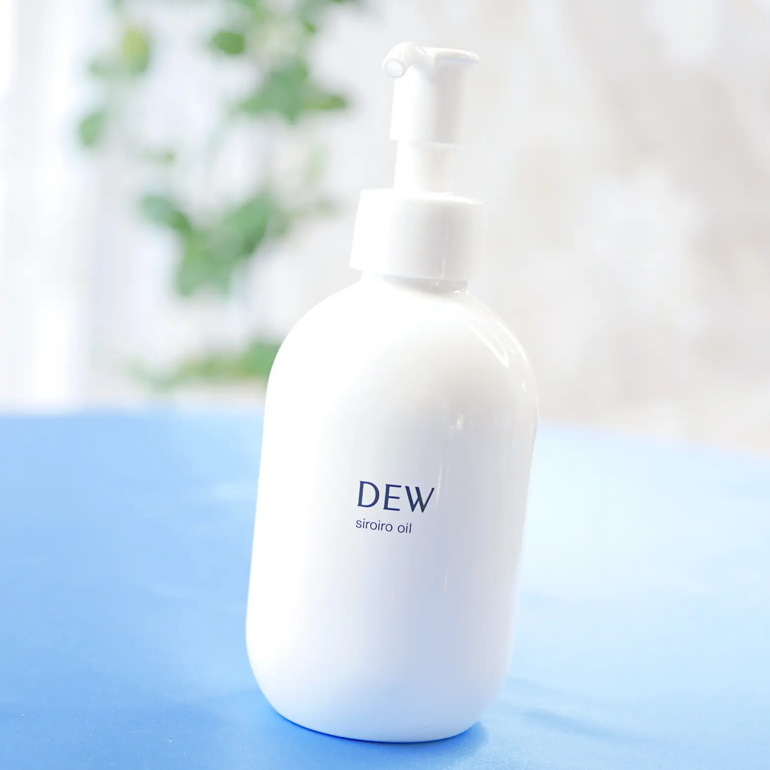 いろいろ使えるオイル美容液「DEW 白色オイル」 | rinrin_nekoが投稿したフォトブック | Lemon8