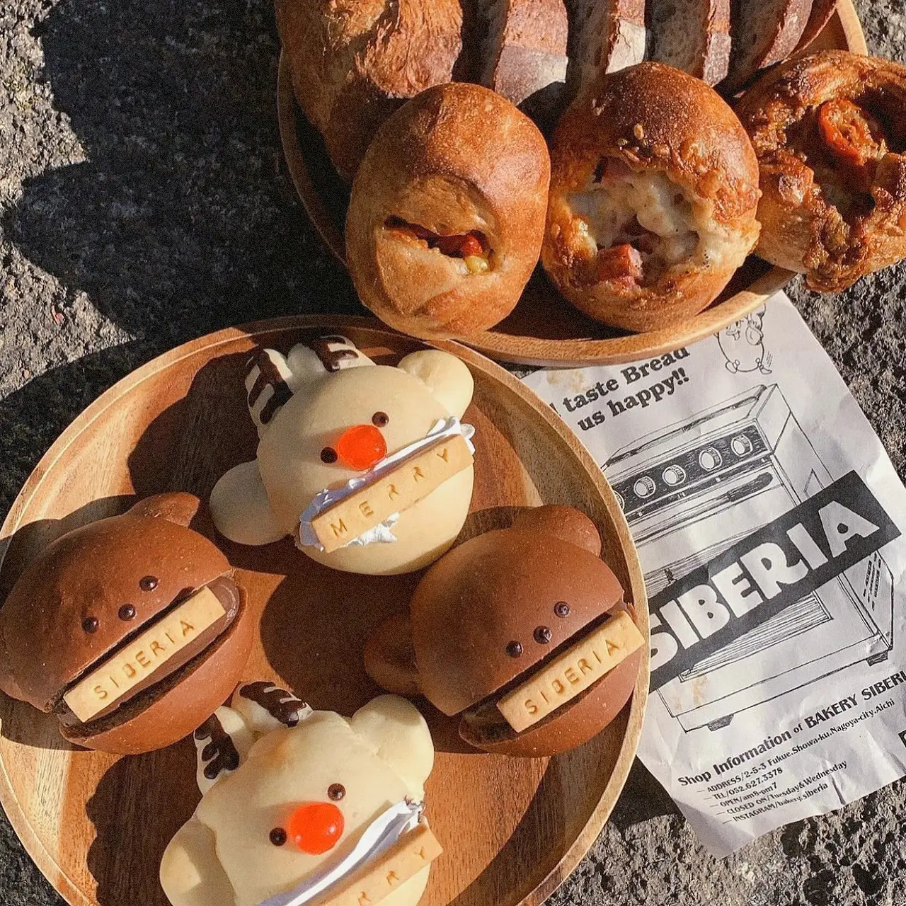 可愛いい❤️❤️フレークシール( ⸝⸝•ᴗ•⸝⸝ )くまパンの仲良し