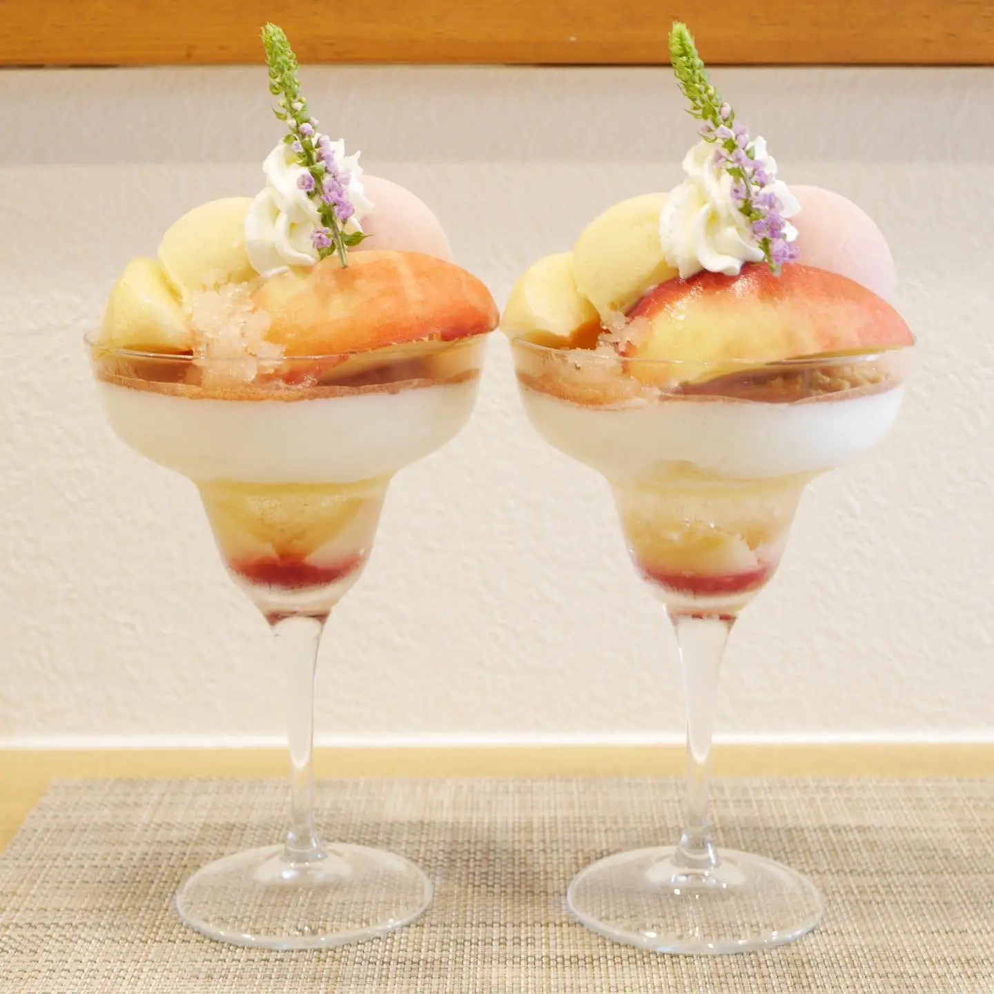 ドルチェカサリンゴの桃パフェ🍑🍨 | ぶたさんが投稿したフォトブック  