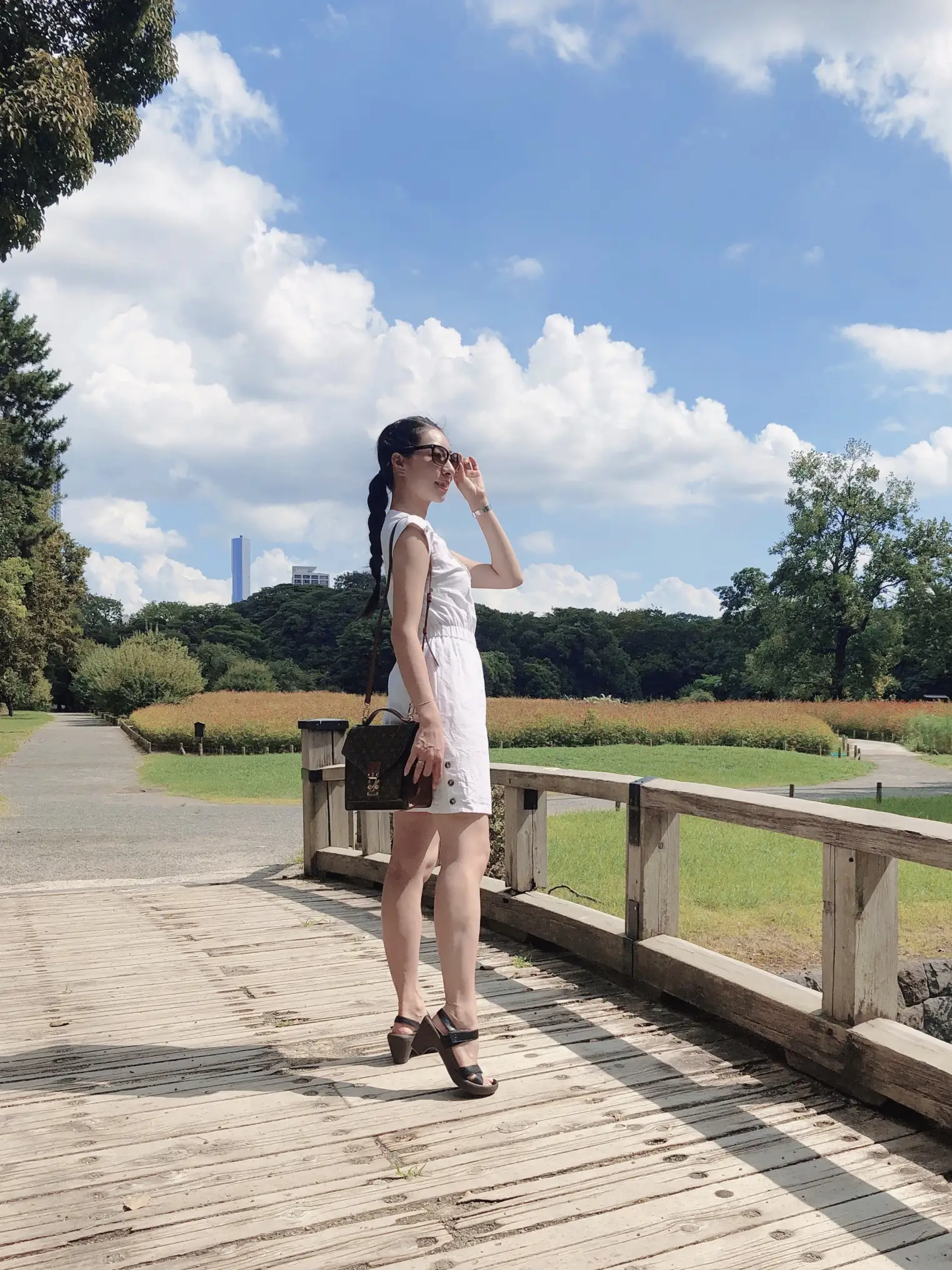 ✔️DIESELの白ワンピース | りかるが投稿したフォトブック | Lemon8