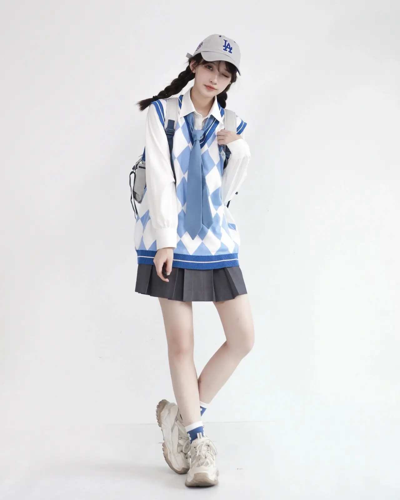 配色方法🔵⚪️⚫️ | いろいろIroが投稿したフォトブック | Lemon8