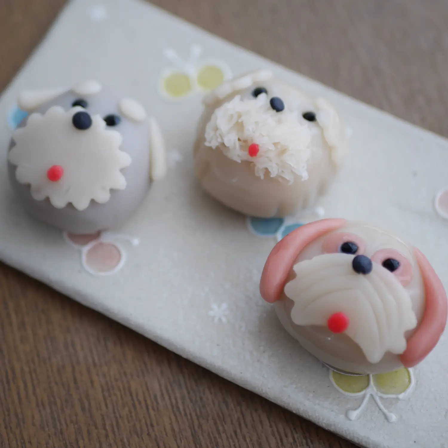 三重県四日市にあるシュナウザー生菓子が人気の和菓子屋さん🐩 | ぶた