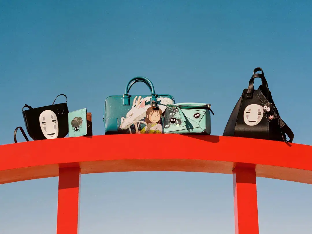 LOEWE & 千と千尋 コラボレーション❣️ | アマンディーヌが投稿したフォトブック | Lemon8