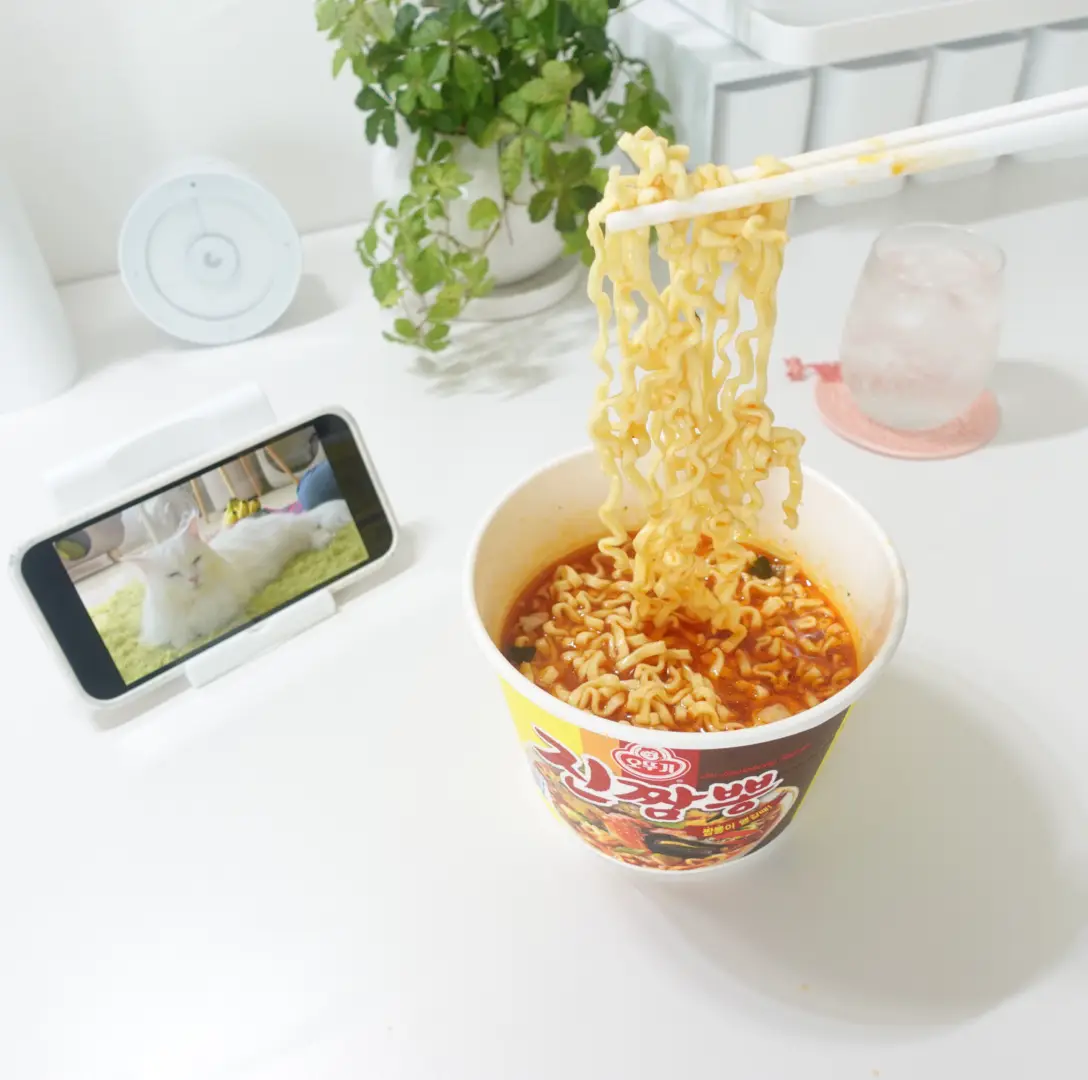 韓国のカップラーメン🍜🇰🇷 | pikeチャンネルが投稿したフォトブック | Lemon8