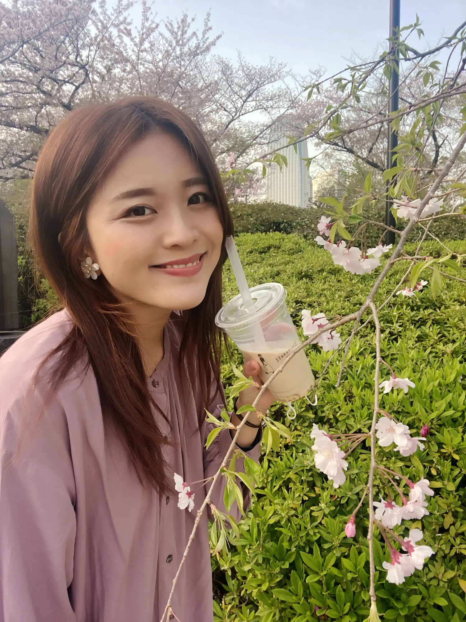 桜に合わせたい、ピンクと花のイヤリング。 | 東紗友美が投稿したフォトブック | Lemon8