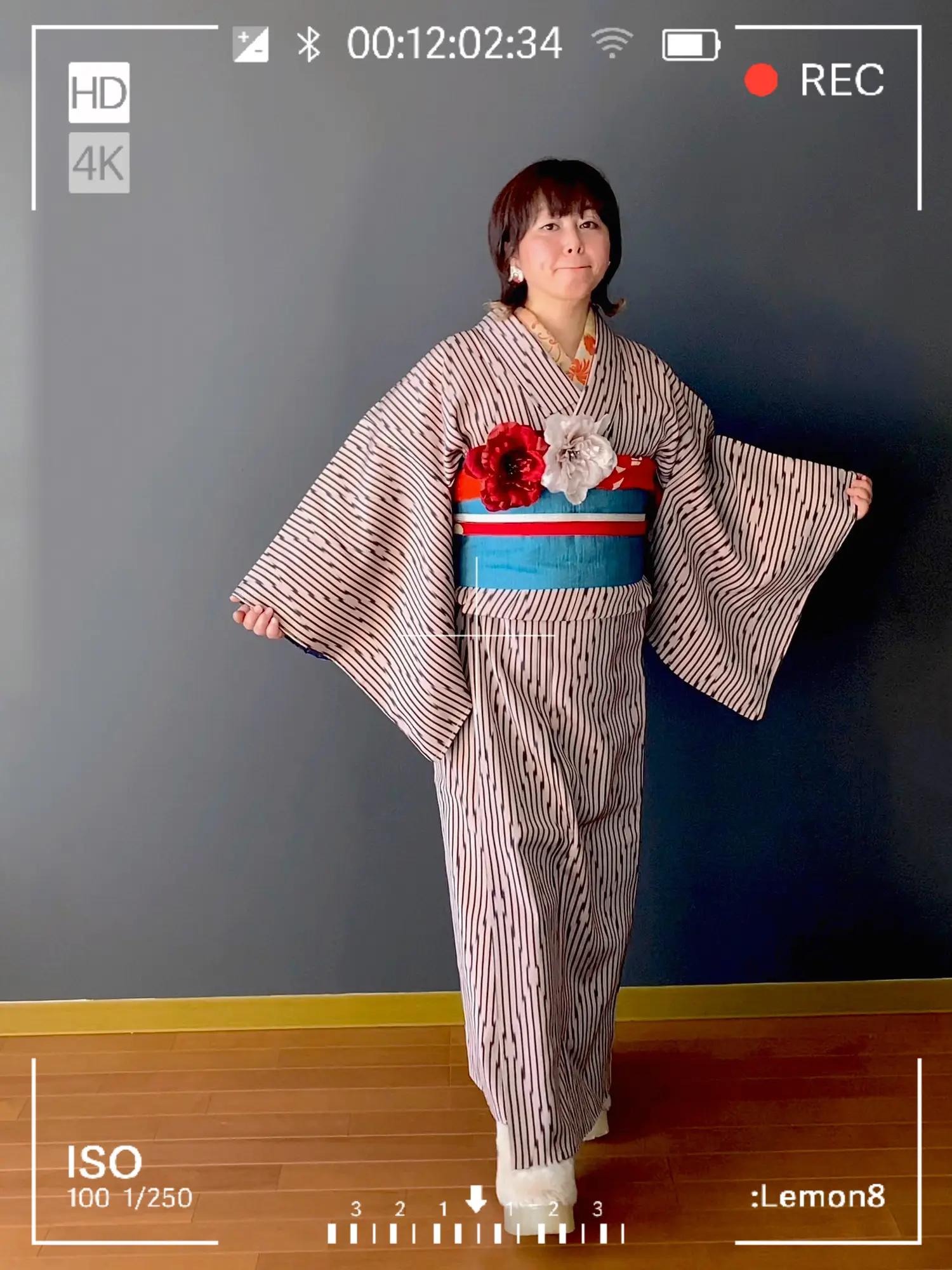 100均一造花で帯アレンジ?? | はんだぱんだが投稿したフォトブック 