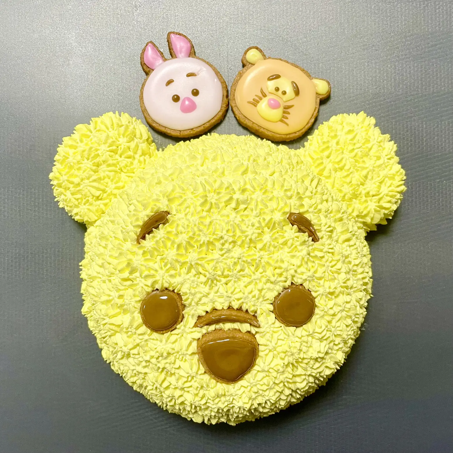 プーさん🍯のキャラケーキ | Haaana.が投稿したフォトブック | Lemon8