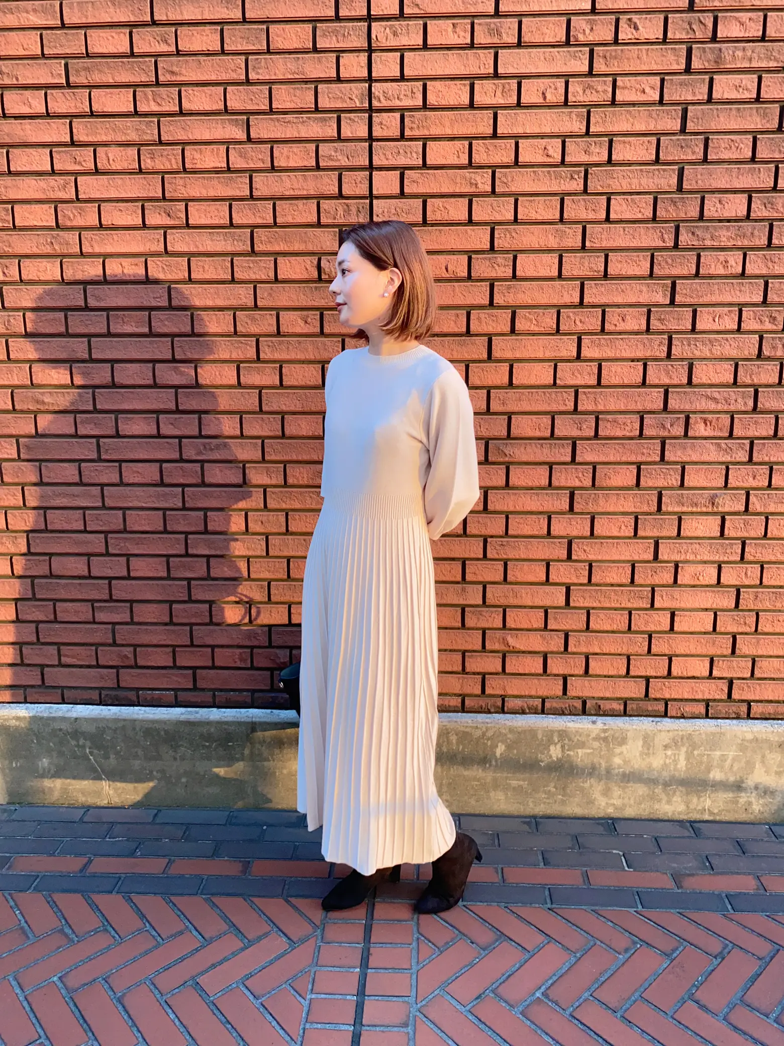 白ニットワンピース👗 | hamachandayoが投稿したフォトブック | Lemon8