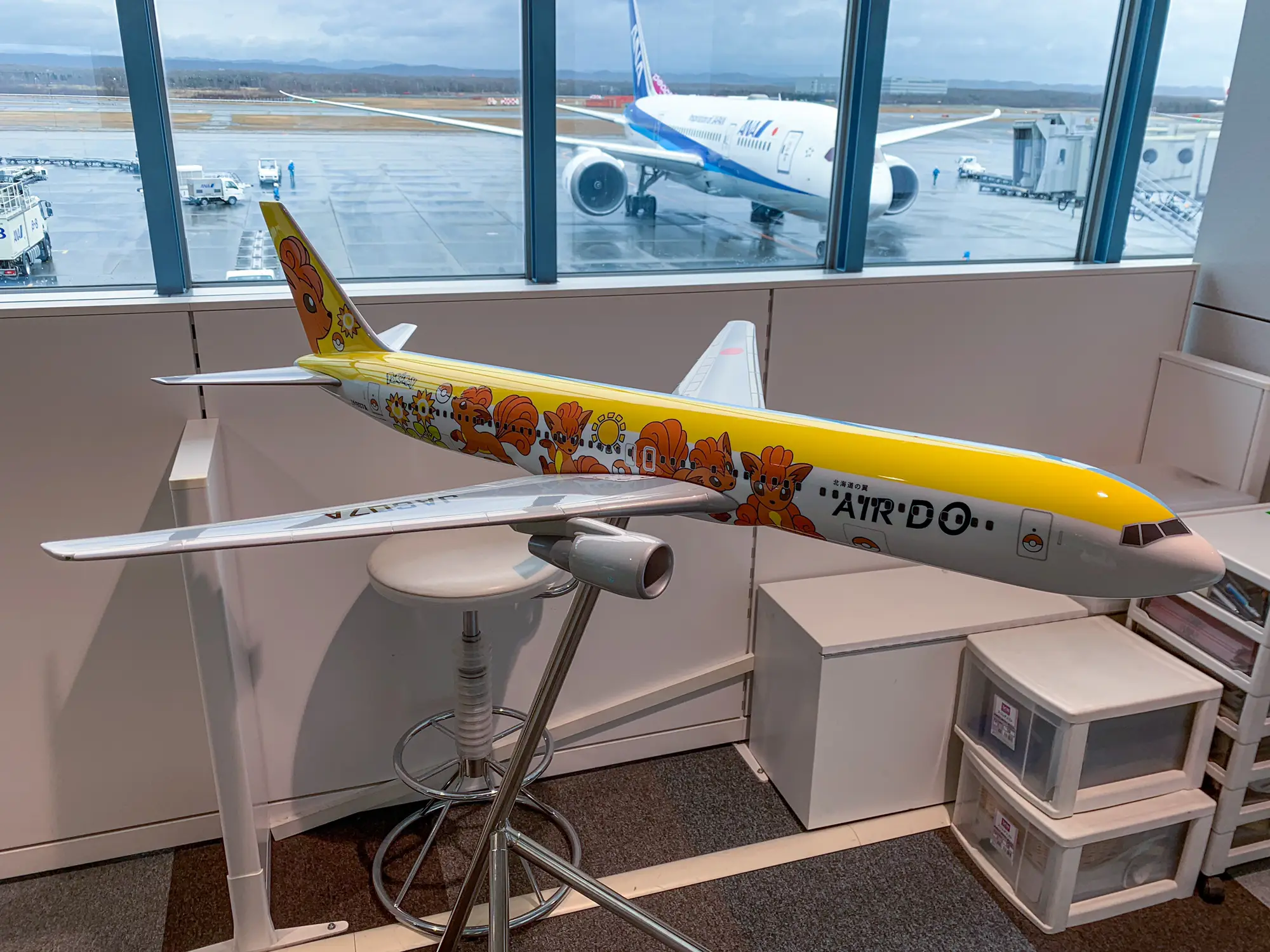 1/400 jc wings B767-300ER AIR DO ポケモン-