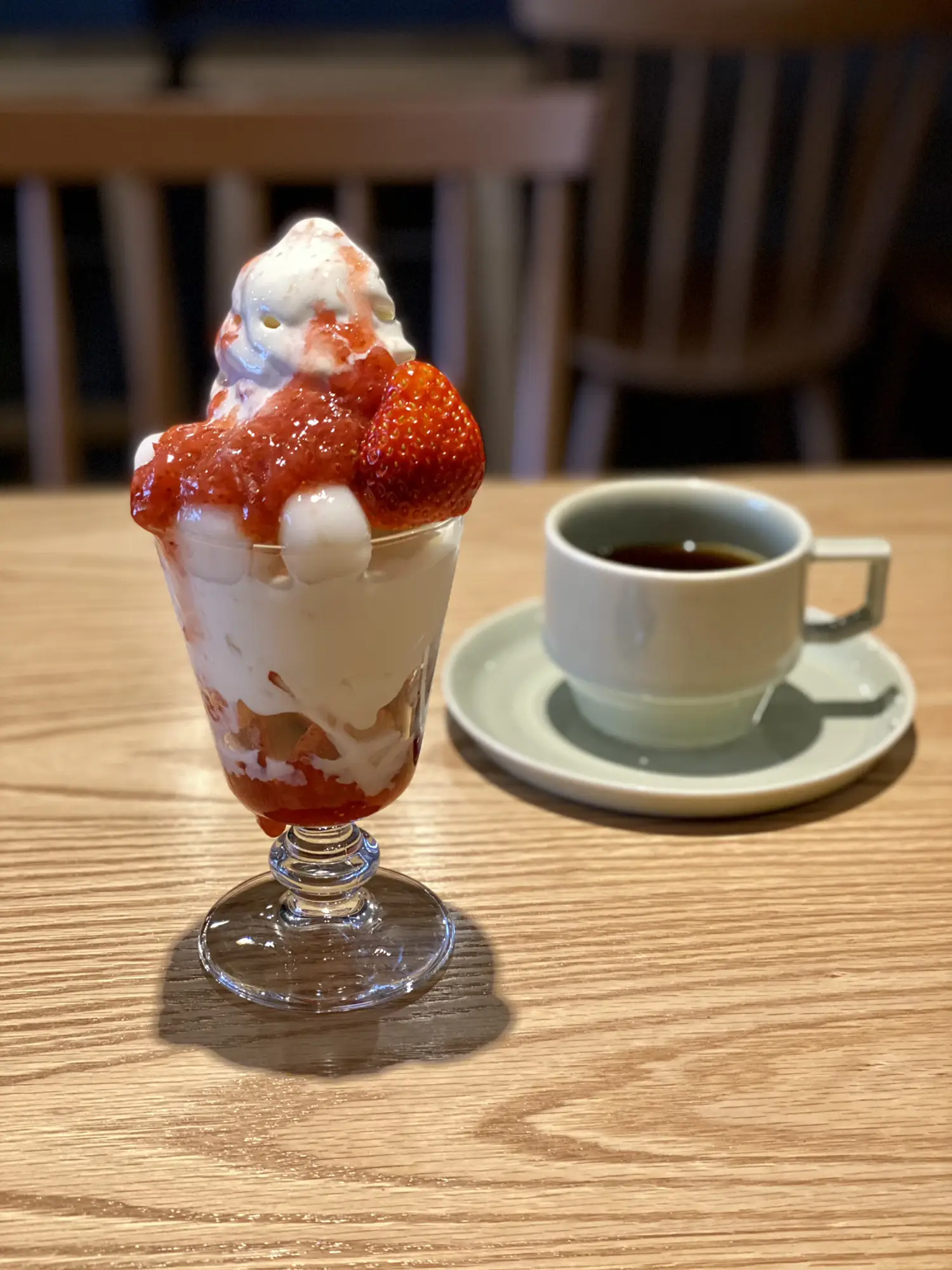 円豆珈琲 札幌 練乳がけいちごパフェ🍓 | おにやんグルメが投稿したフォトブック | Lemon8