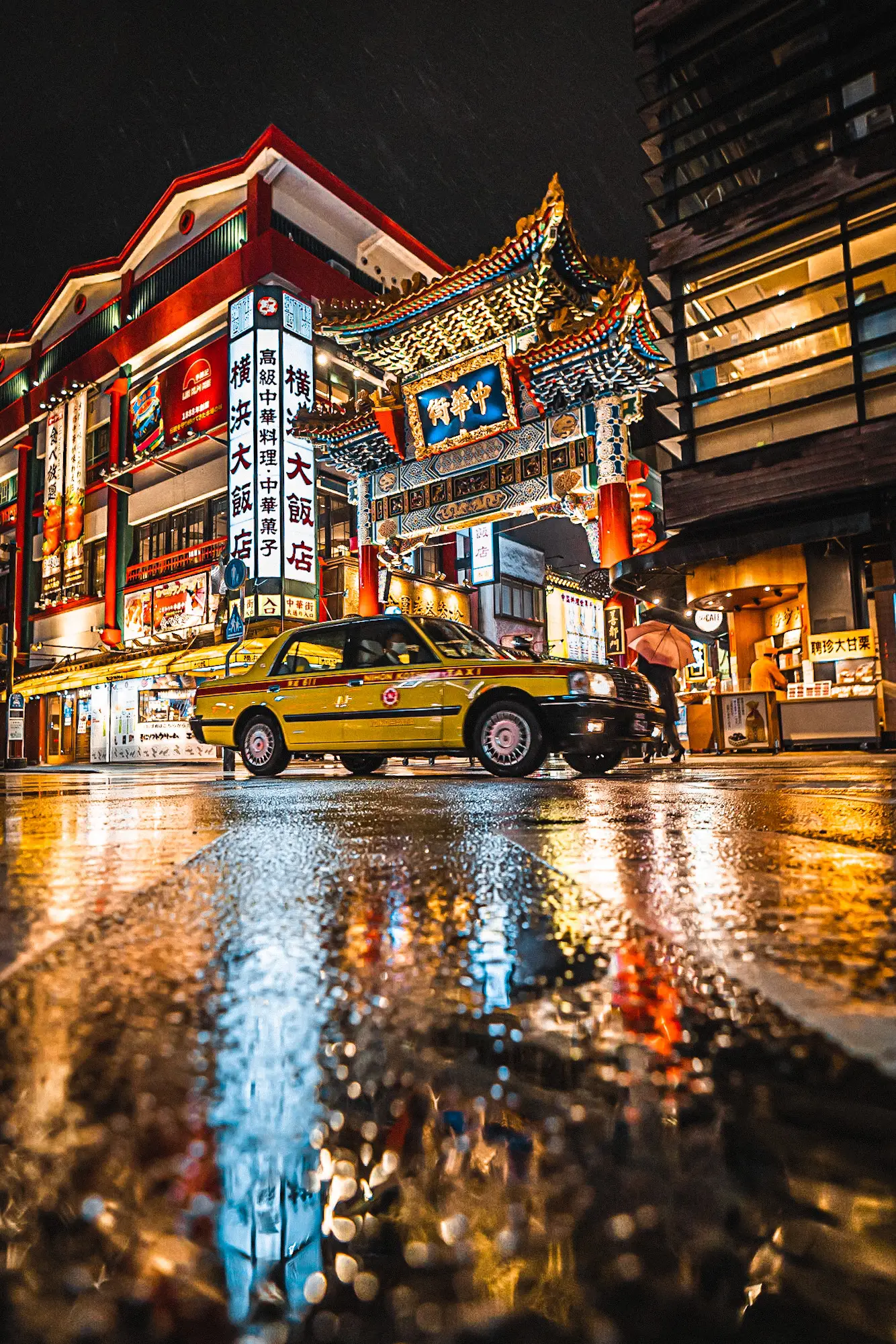 横浜】雨の中華街が夜景の街に変化！ | ebi_timesが投稿したフォトブック | Lemon8