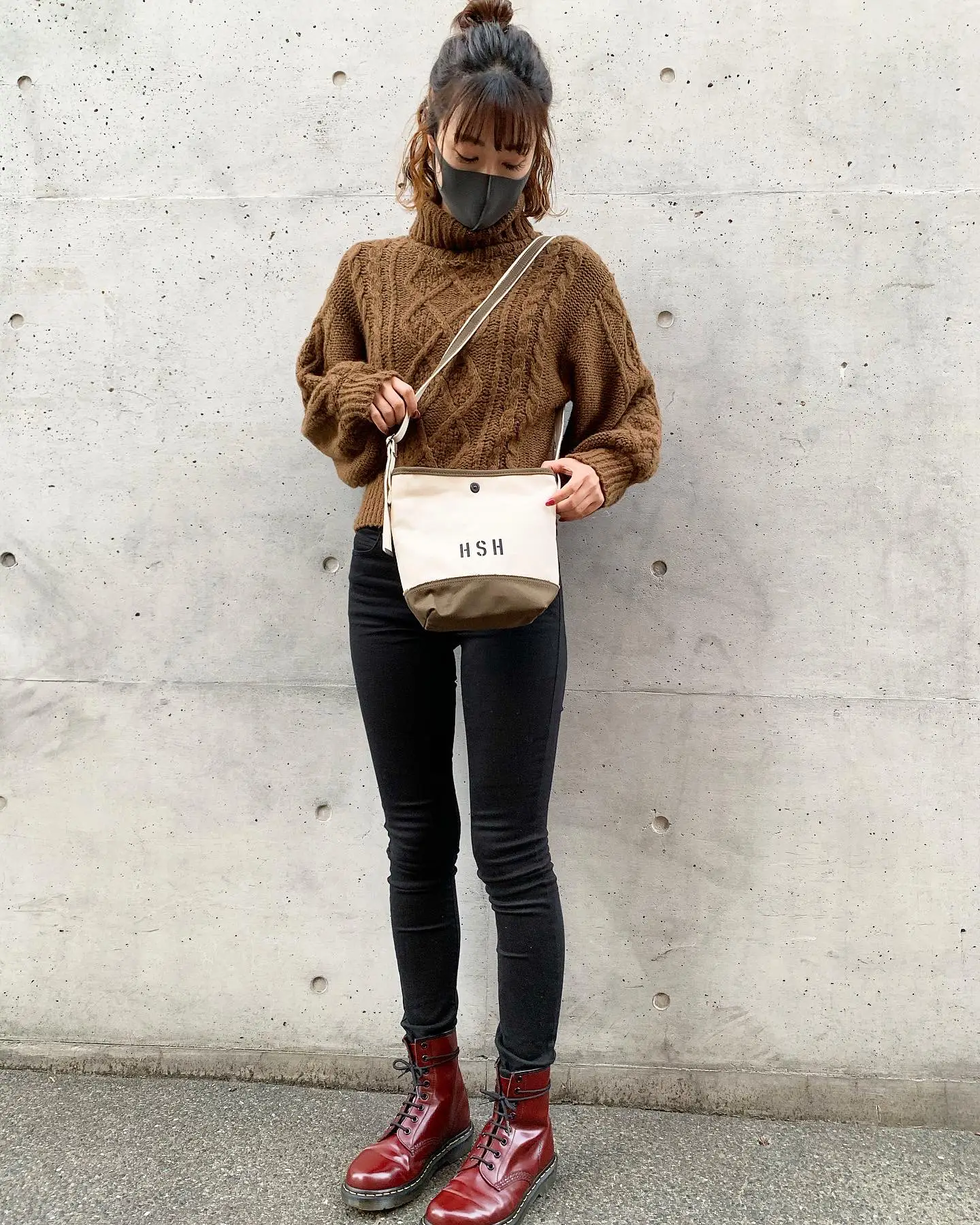 Who's Who Chico Knit 🧶 Uniqlo Skinny Boots In 🙈💓 Dr. Martens, Gallery  posted by risa