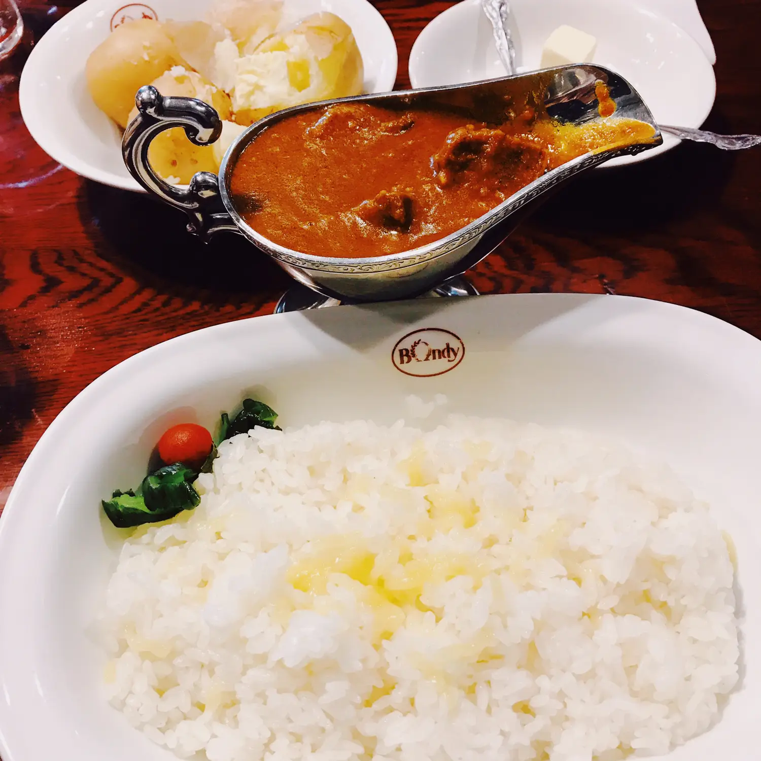 行列のできる人気欧風カレー ボンディ@東京 | ぬくれおが投稿した