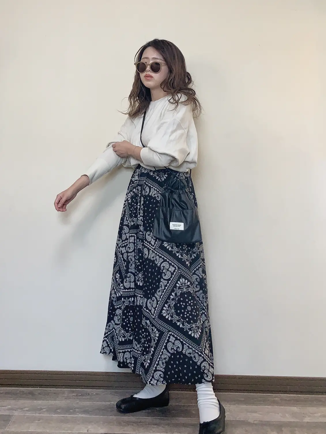 ✧︎ootd✧︎バンダナ柄スカートでモノトーンコーデ♪ | Miiが投稿したフォトブック | Lemon8