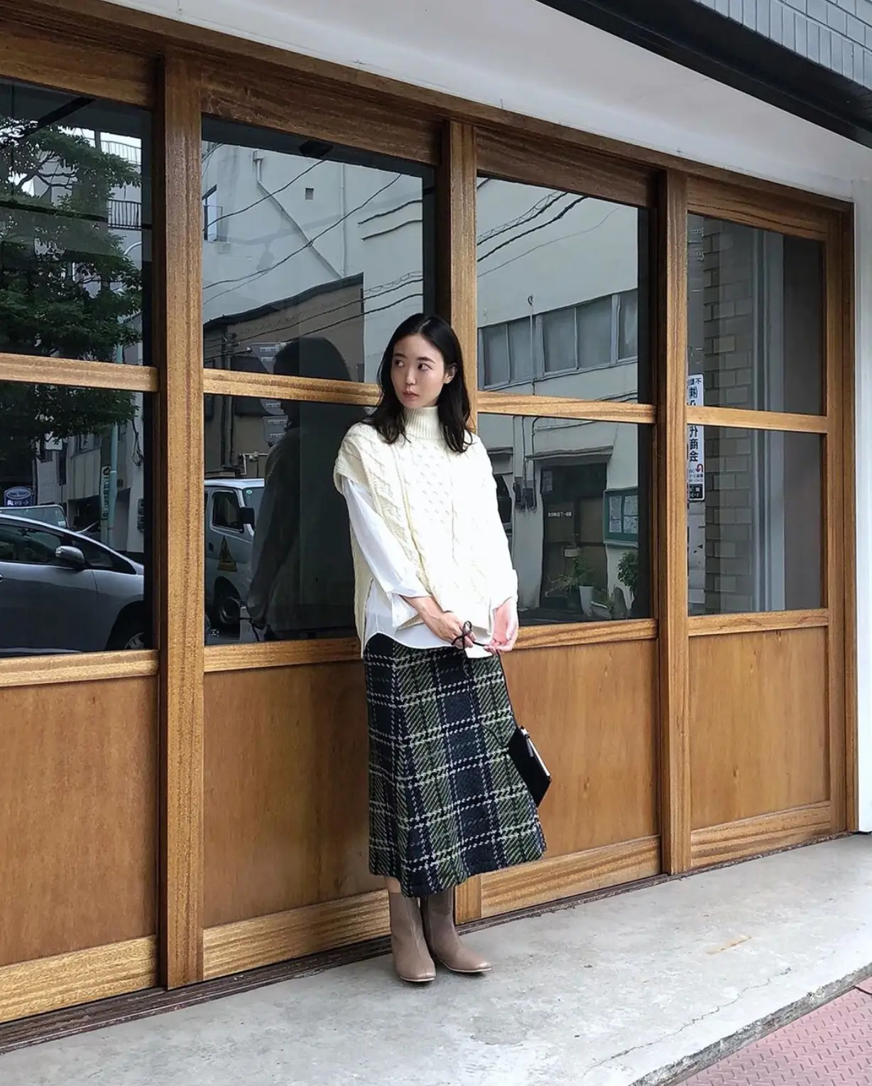 Knit Vest × Shirt Autumn Coordination | Gallery posted by rei_h