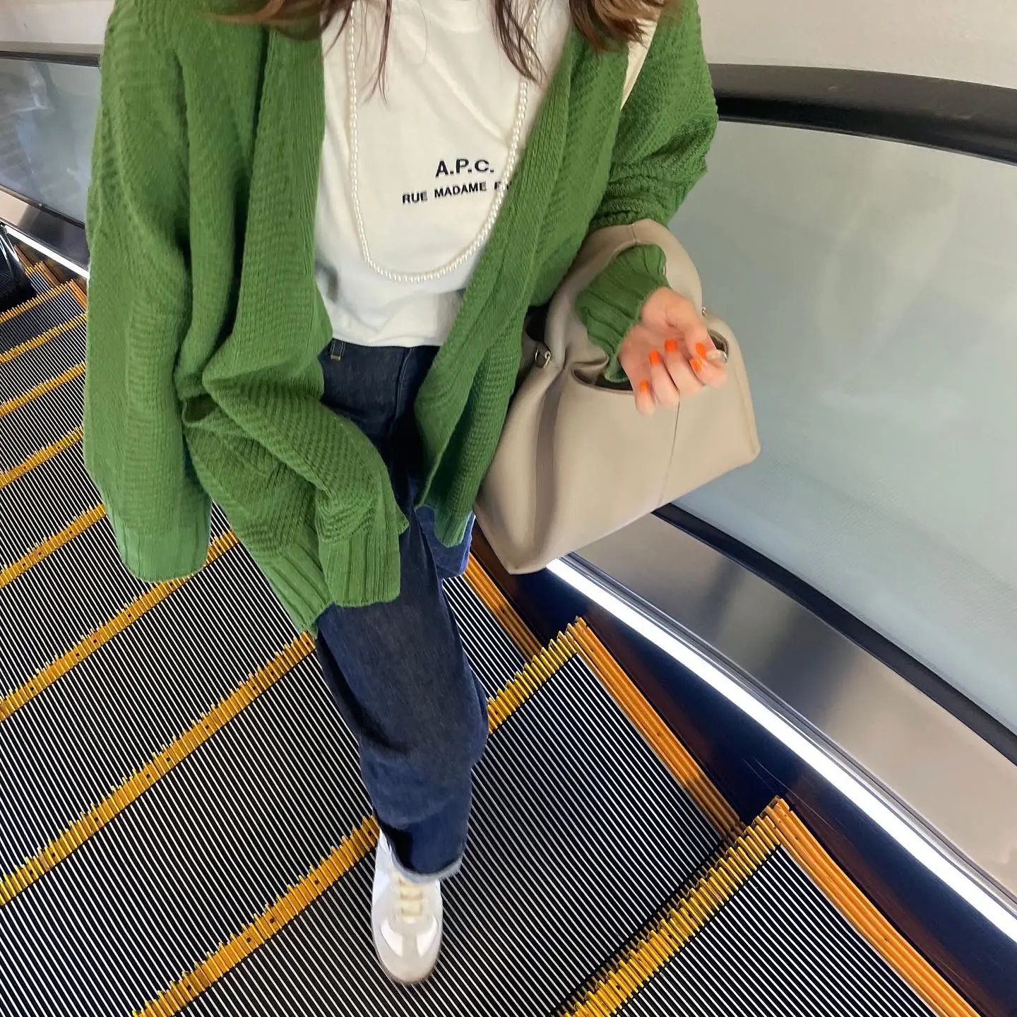 green cardigan📗💚🌿 | chel.5_____が投稿したフォトブック | Lemon8