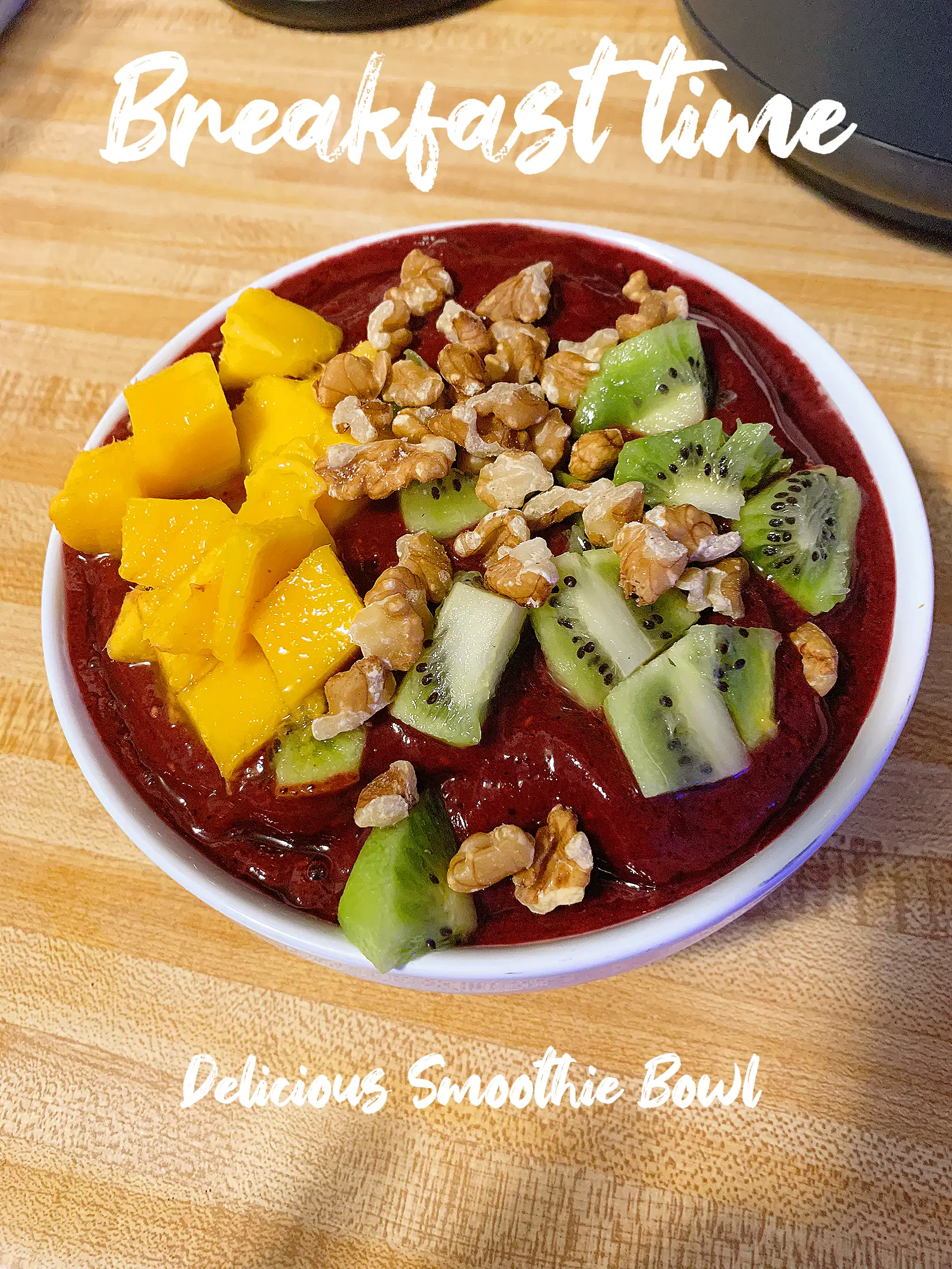 Smoothie Bowl!! Gallery posted by SimplyNzingha Lemon8