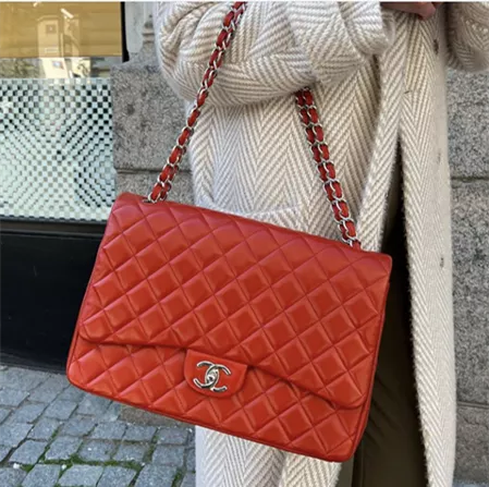 CHANEL Classic Flap CF One Shoulder Crossbody Bag, Gallery posted by  Tobeck Wesberry