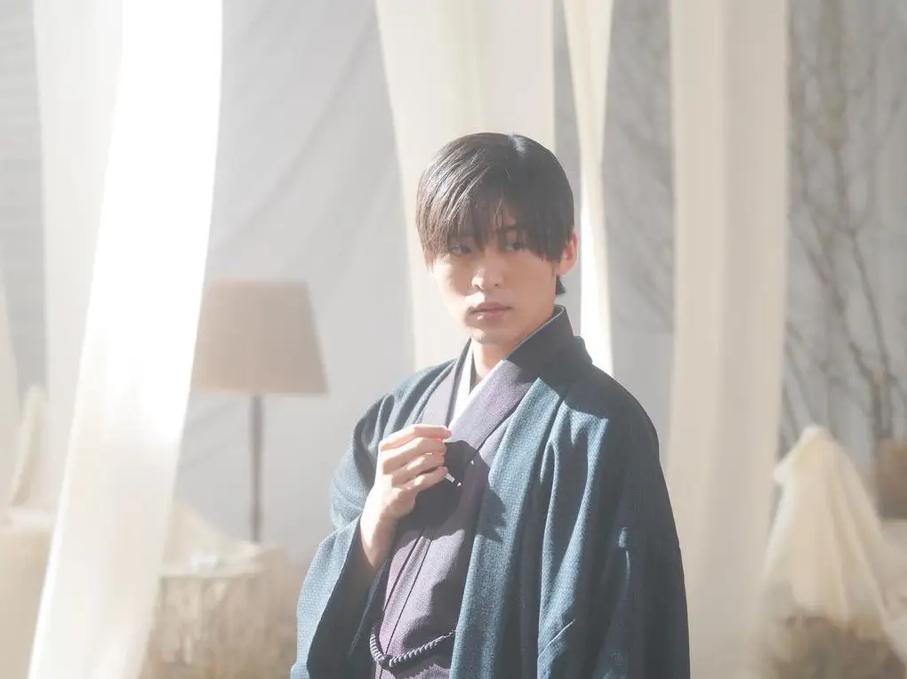 目黒蓮 午後の紅茶 タペストリー （目黒蓮 タペストリー 午後の