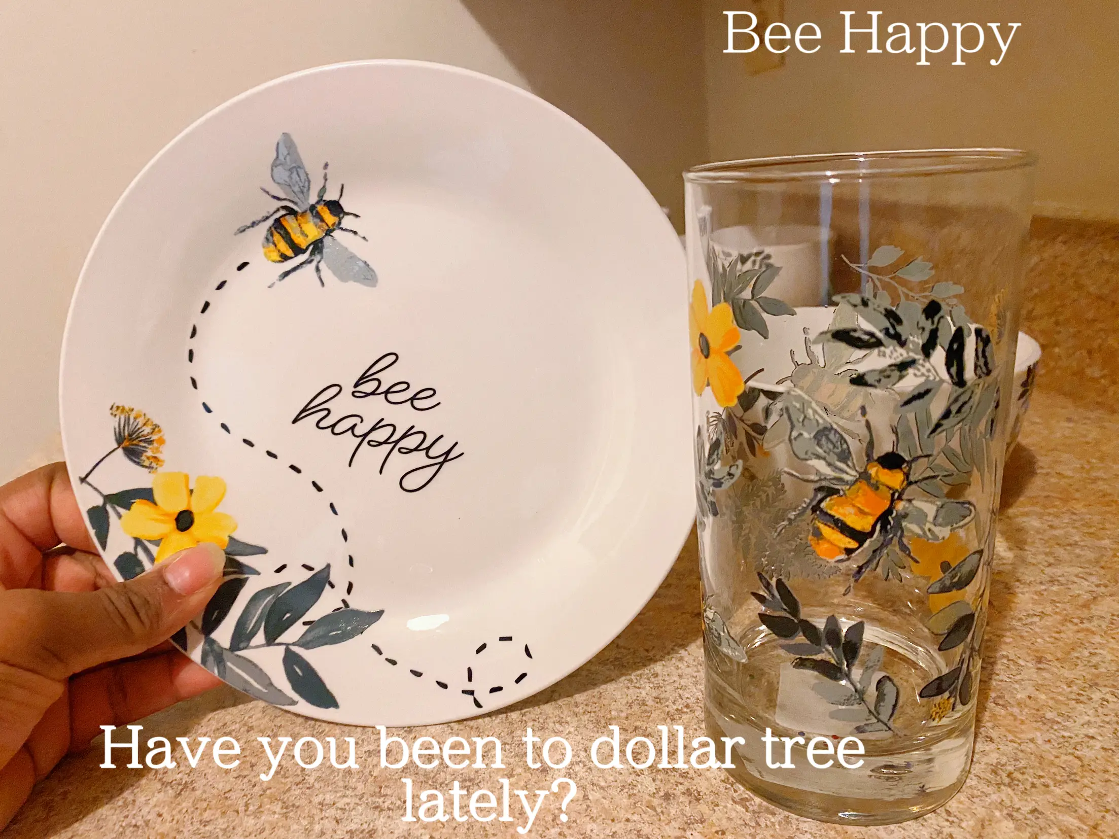 5 DOLLAR TREE Farmhouse BEE Decor DIYS Anyone can Make / BEE DECOR DIY /  DOLLAR TREE DIY 