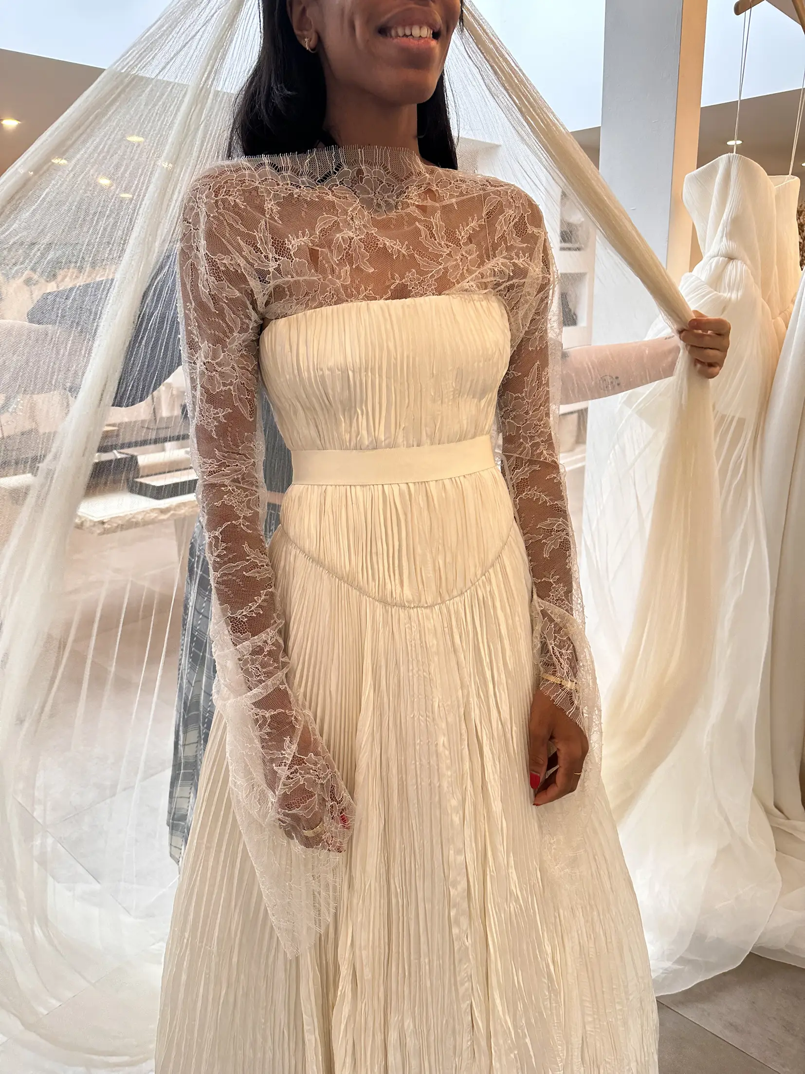 THE QUEST HAS BEGUN! I tried on Vivienne Westwood Wedding Dresses 2023 