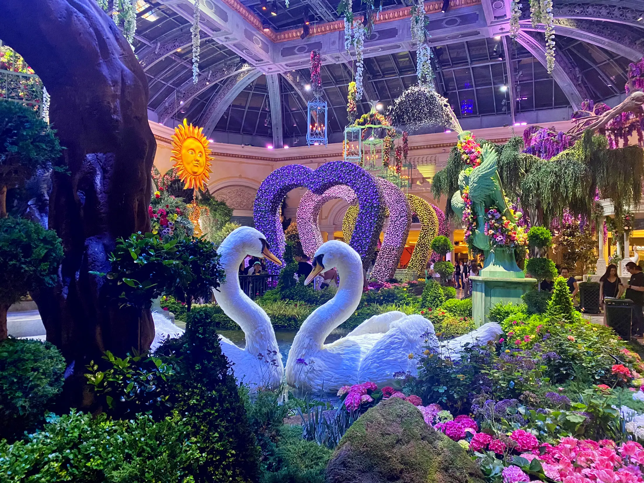 Bellagio unveils new summer Botanical Gardens display