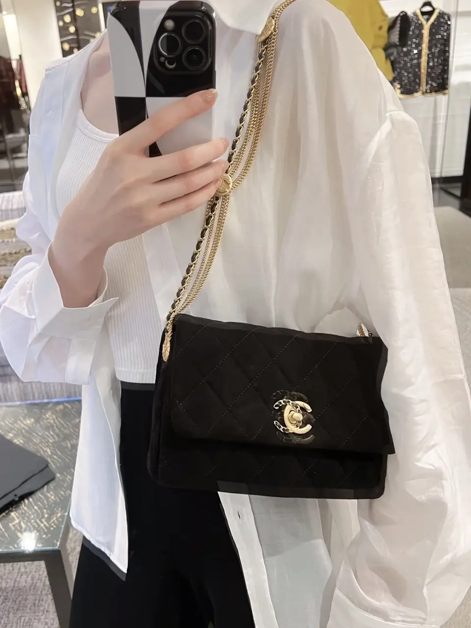 Chanel 22P Black Lambskin GHW Square mini flap bag – Globalluxcloset