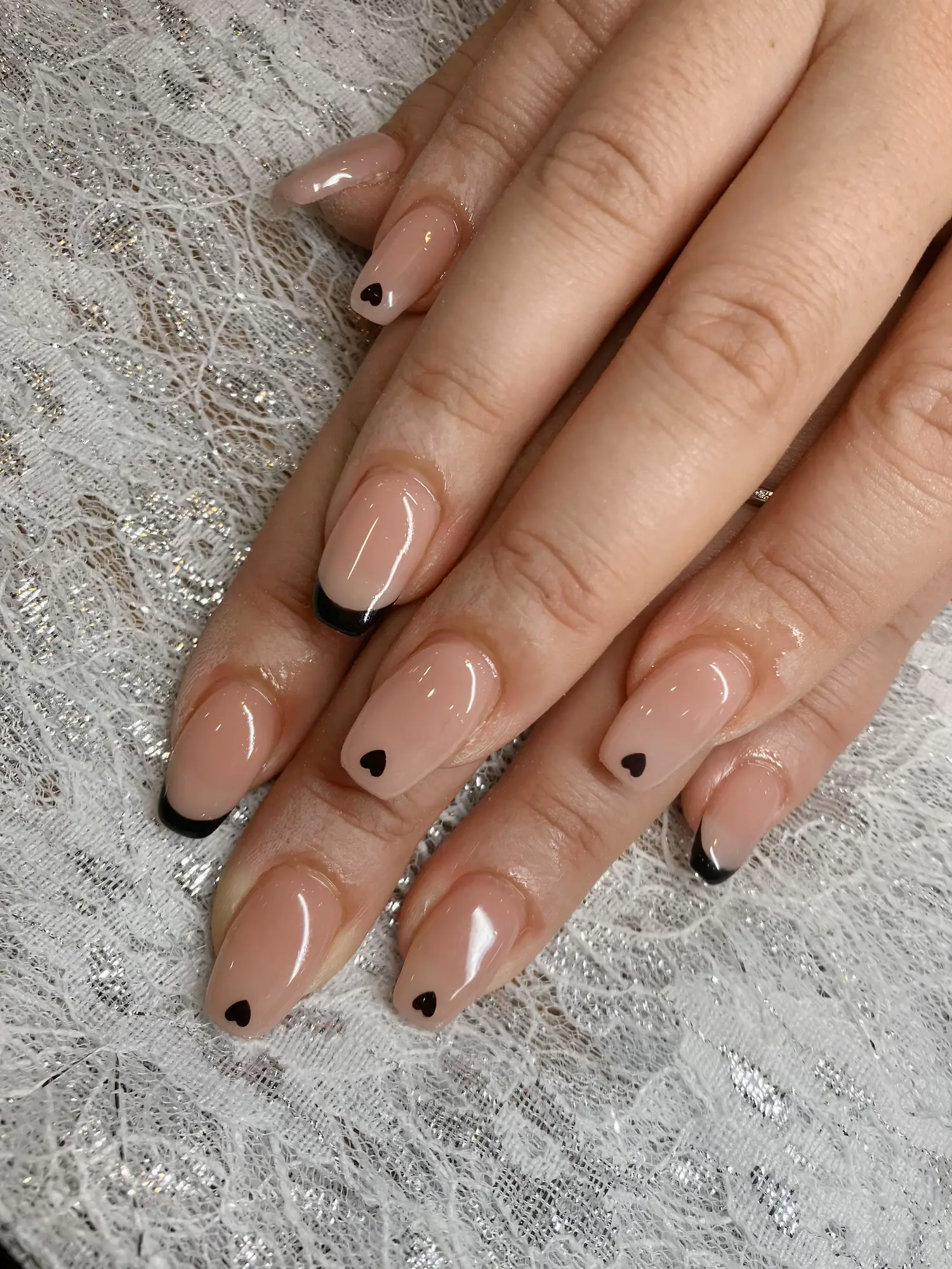 ❤︎ ネイルチップ 量産型 黒 ハート フレンチ ちゅるん ヲタク 大人