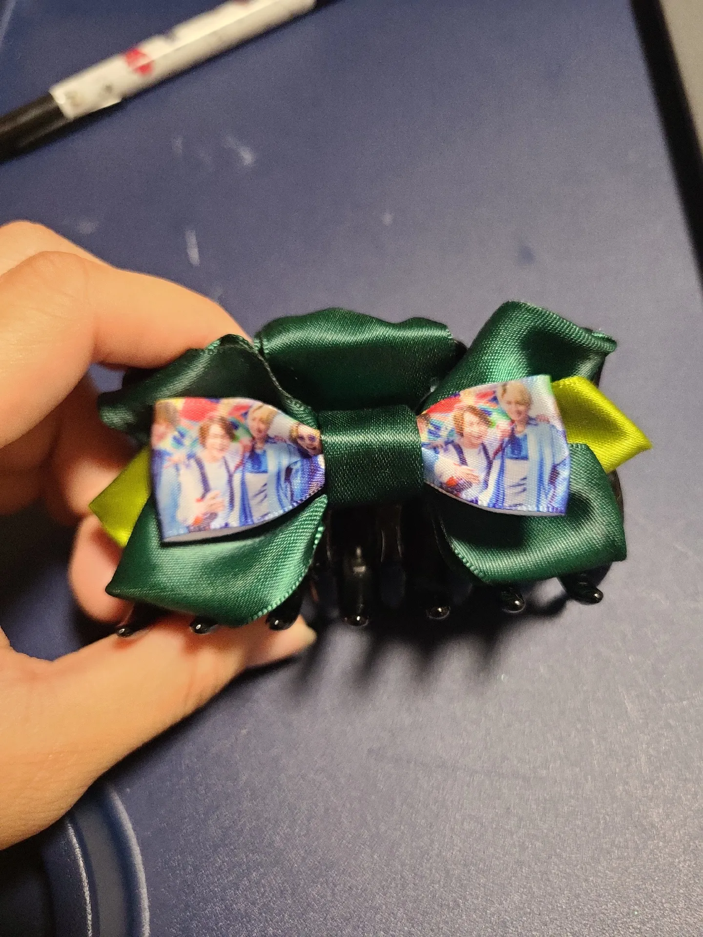 ハンドメイドリボン 生成りぽい感じ 懐く