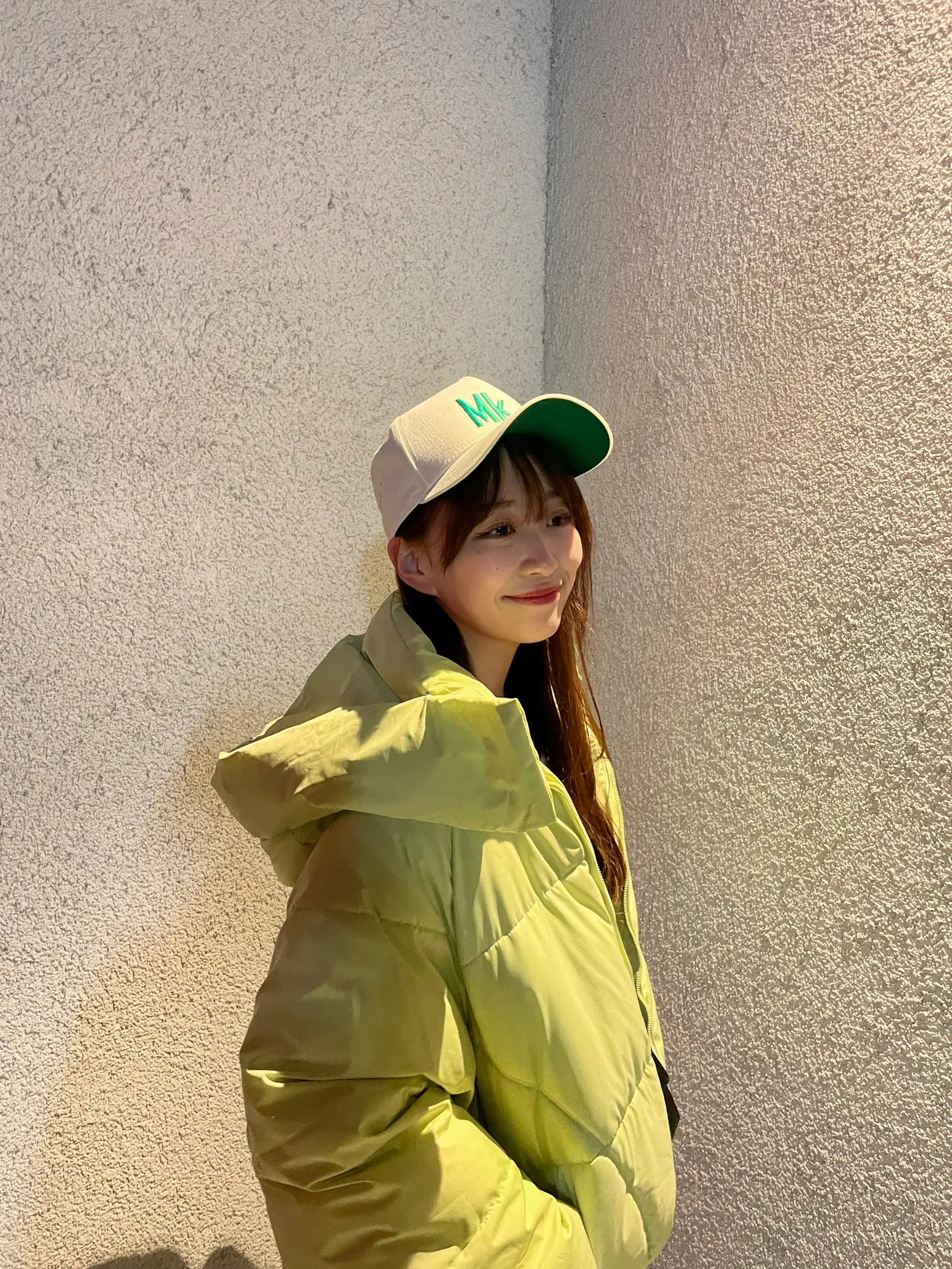 NEWERA】山本舞香さんコラボキャップゲットした🧢 | 八束くるみが投稿