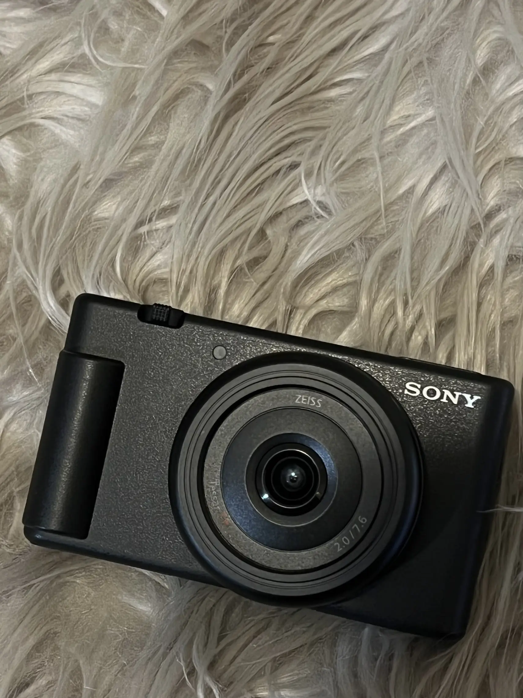 new camera: sony zv-1f🖤, Gallery posted by afrelcia✰