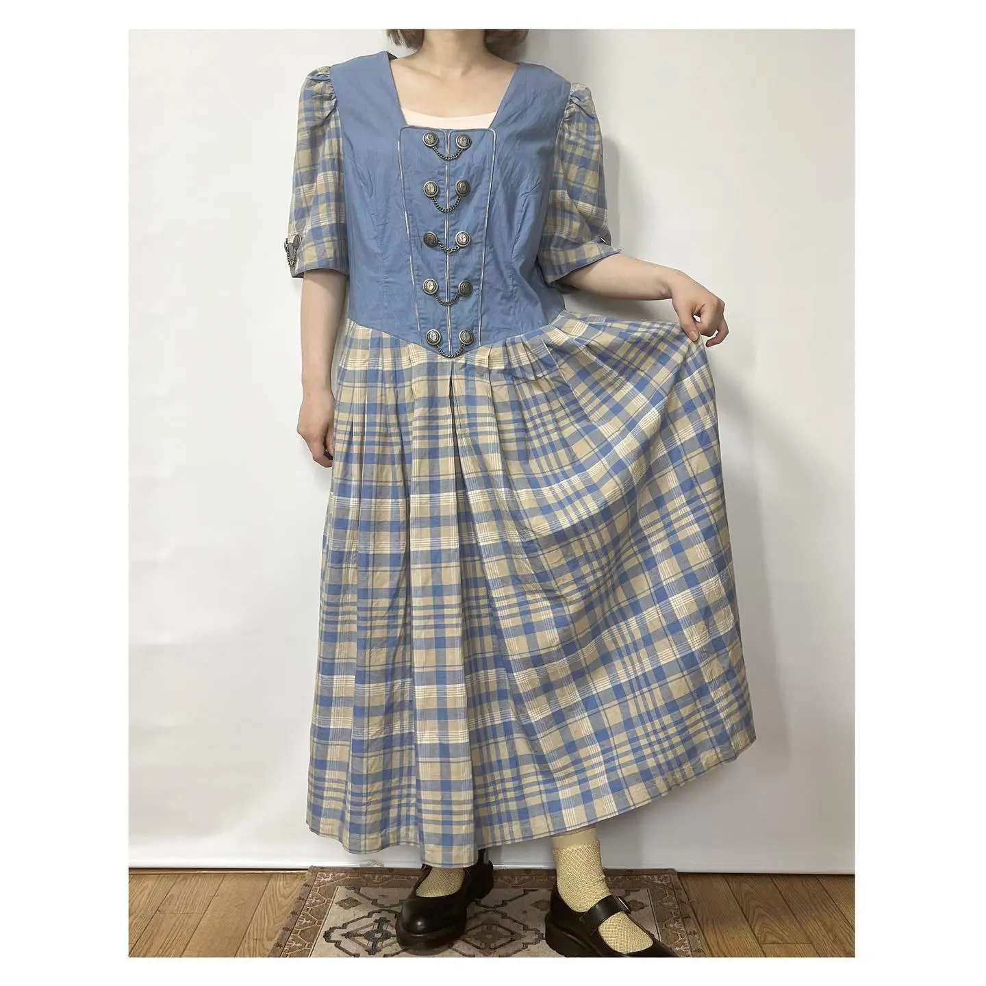 古着 チロリアンワンピース ボタンチェーン チェック柄 | ISOBE to  