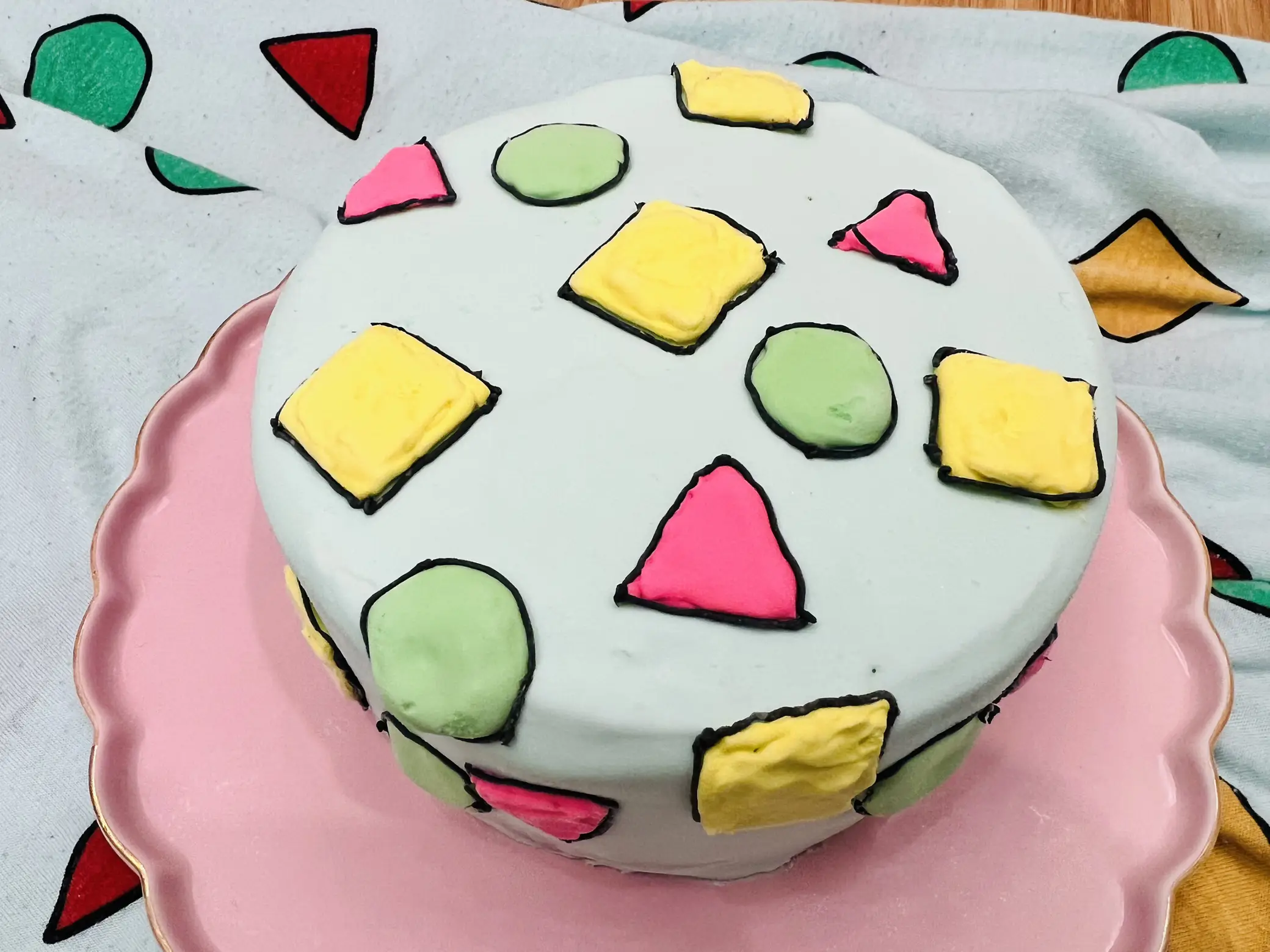 クレヨンしんちゃんケーキ🎂 | ぐすたーれ🌈kiyoが投稿したフォト