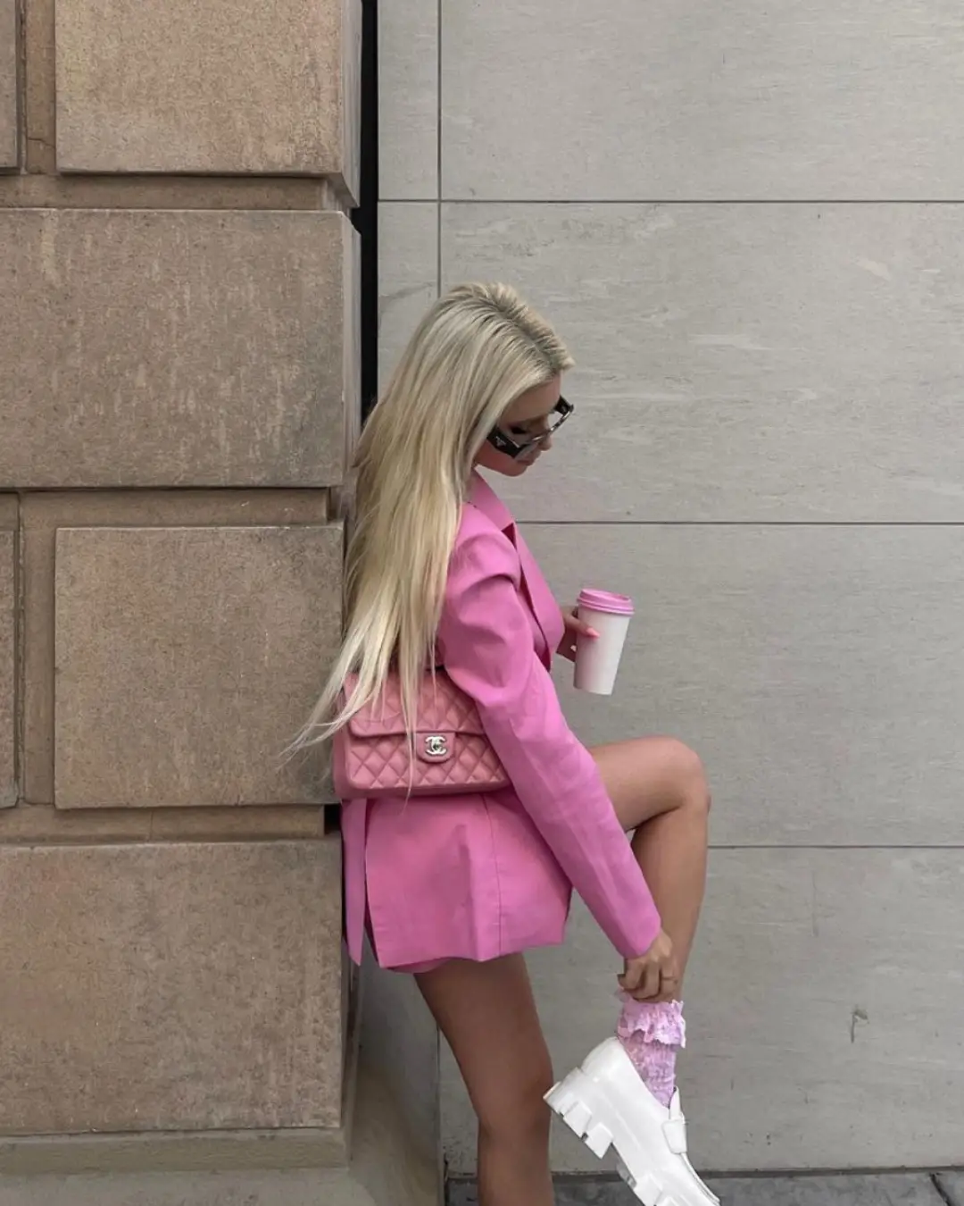 Styling my pink Chanel bag 🫶🏼👛, Gallery posted by Danielle Glanz